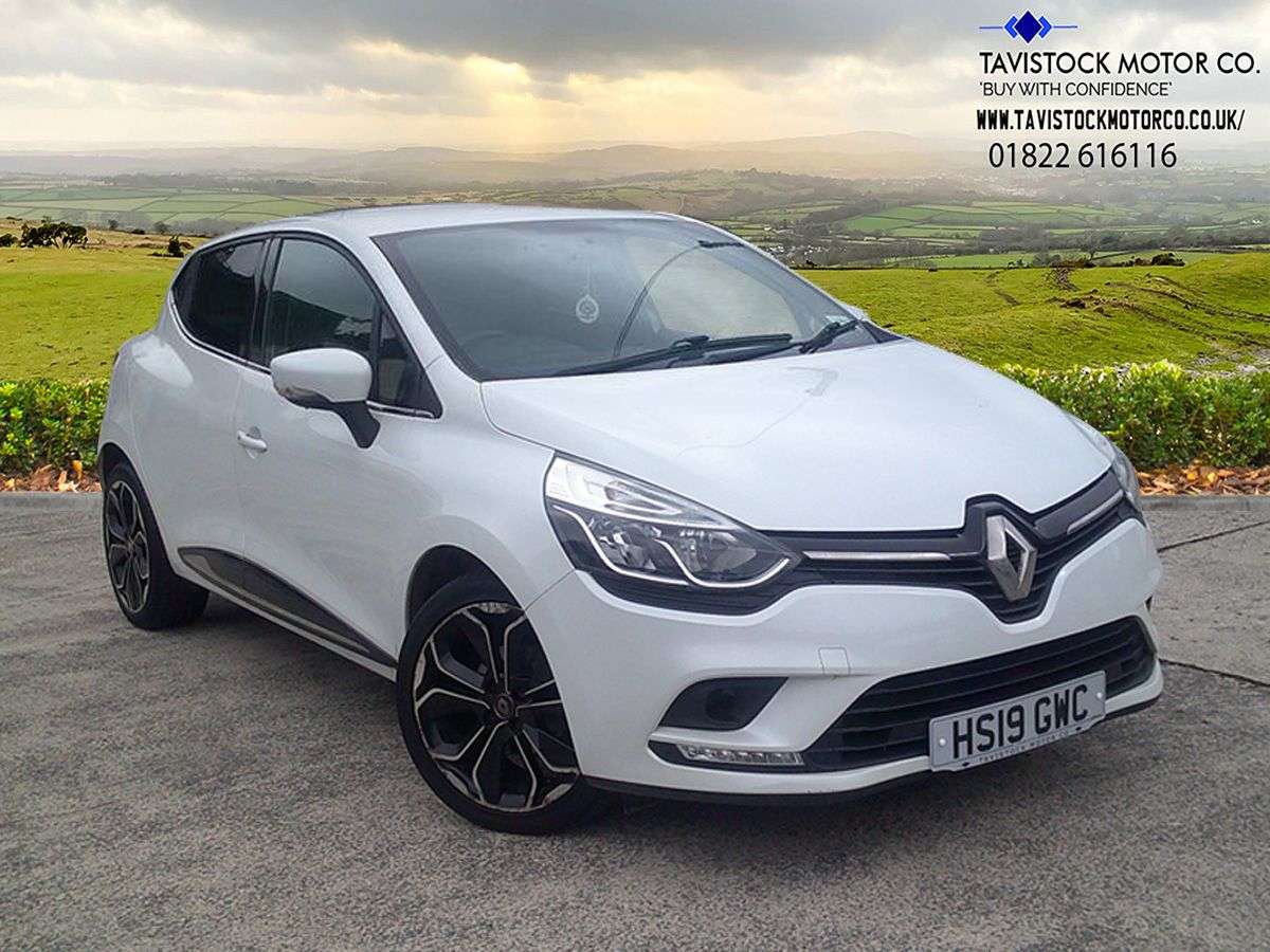 A 2019 RENAULT CLIO 0.9 TCe Iconic Hatchback 5dr Petrol Manual Euro 6 (s/s) (90 ps) GREAT SELEC A 2019 RENAULT CLIO 0.9 TCe Iconic Hatchback 5dr Petrol Manual Euro 6 (s/s) (90 ps) GREAT SELEC