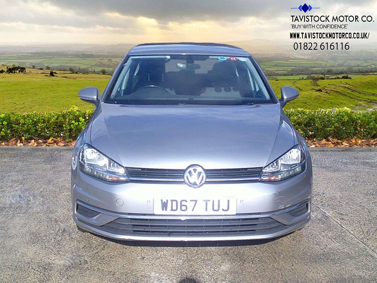 A 2017 VOLKSWAGEN GOLF 1.0 TSI SE Nav Hatchback 5dr Petrol Manual Euro 6 (s/s) (110 bhp) GREAT SEL A 2017 VOLKSWAGEN GOLF 1.0 TSI SE Nav Hatchback 5dr Petrol Manual Euro 6 (s/s) (110 bhp) GREAT SEL