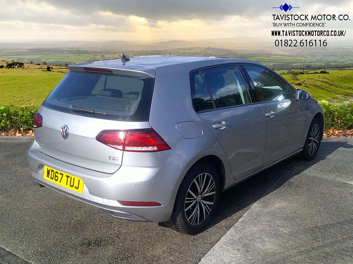 2017 VOLKSWAGEN GOLF 2017 VOLKSWAGEN GOLF
