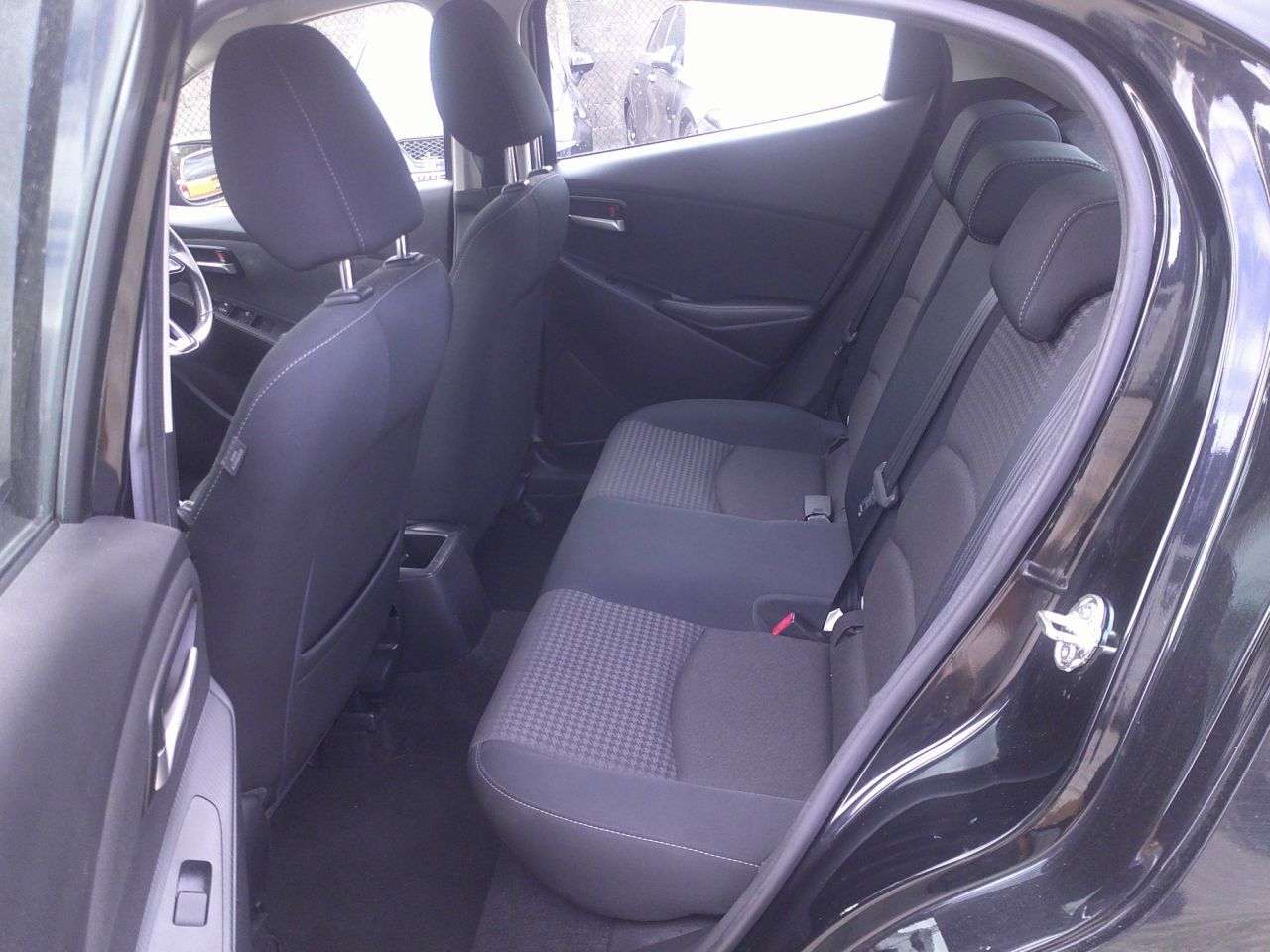 2017 MAZDA MAZDA2 2017 MAZDA MAZDA2
