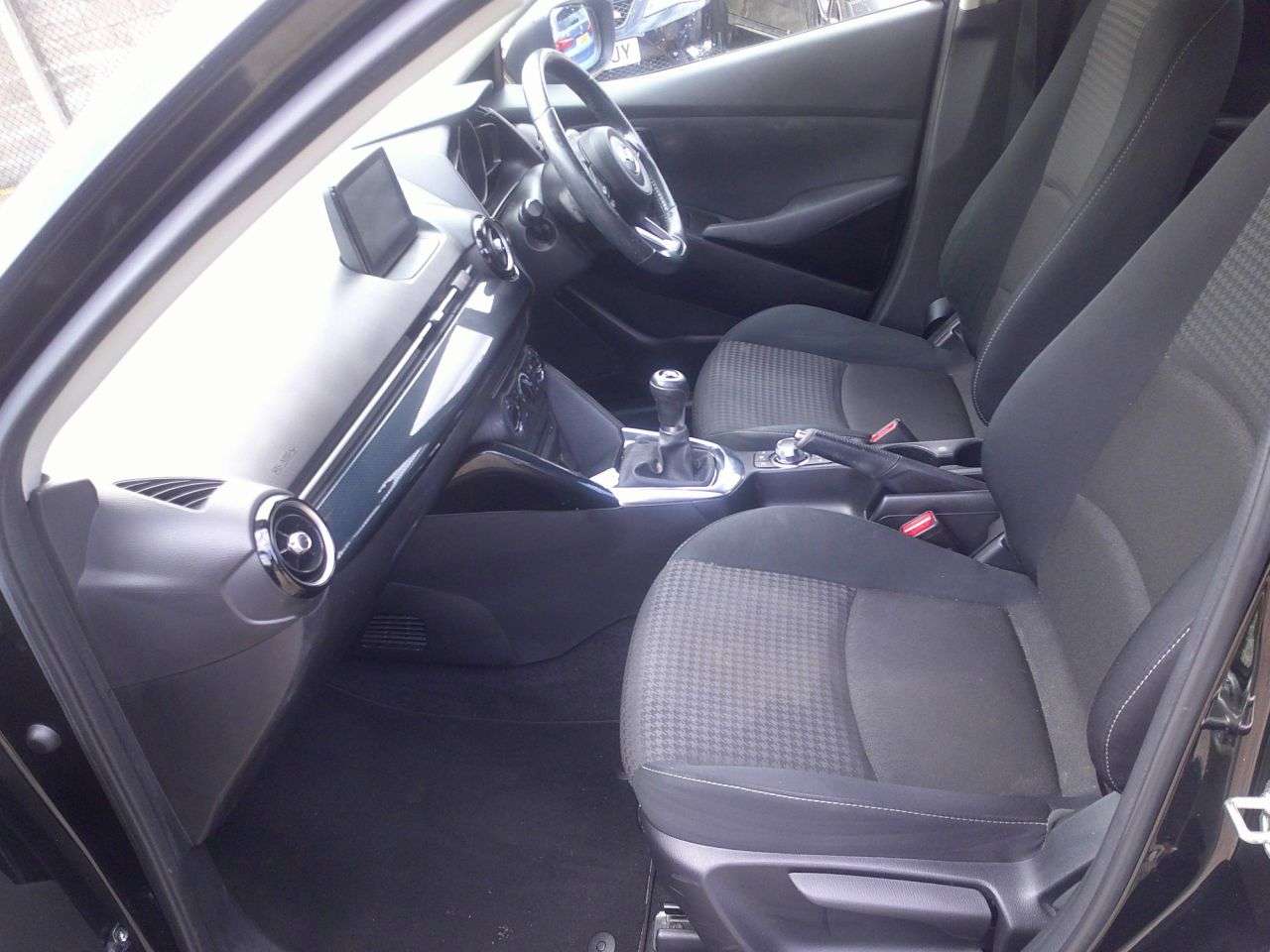 2017 MAZDA MAZDA2 2017 MAZDA MAZDA2