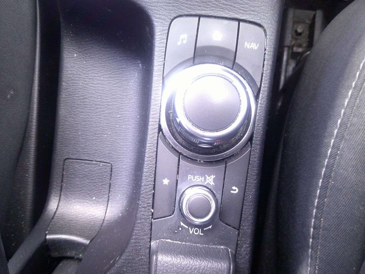 2017 MAZDA MAZDA2 2017 MAZDA MAZDA2