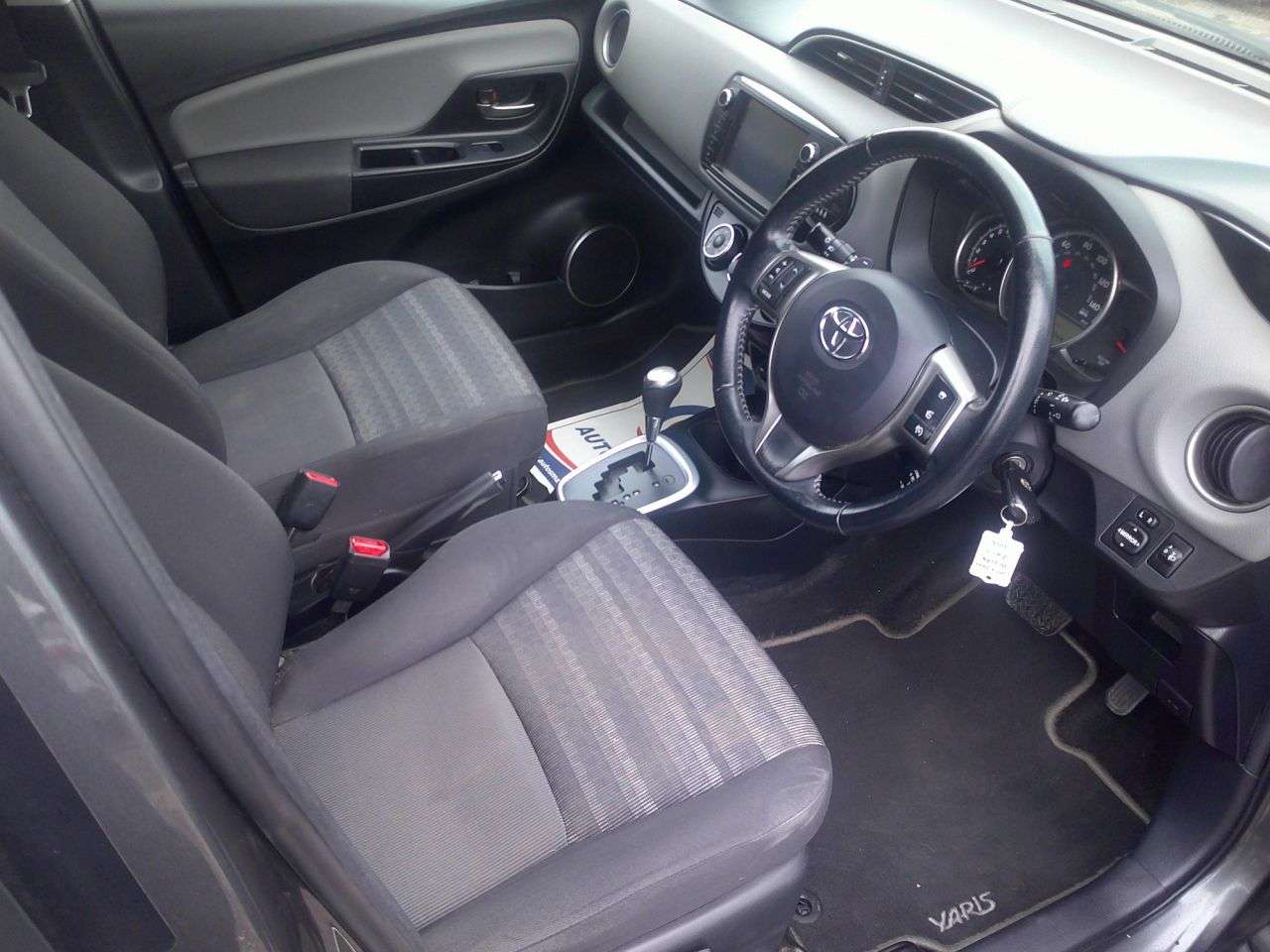 2017 TOYOTA YARIS 2017 TOYOTA YARIS