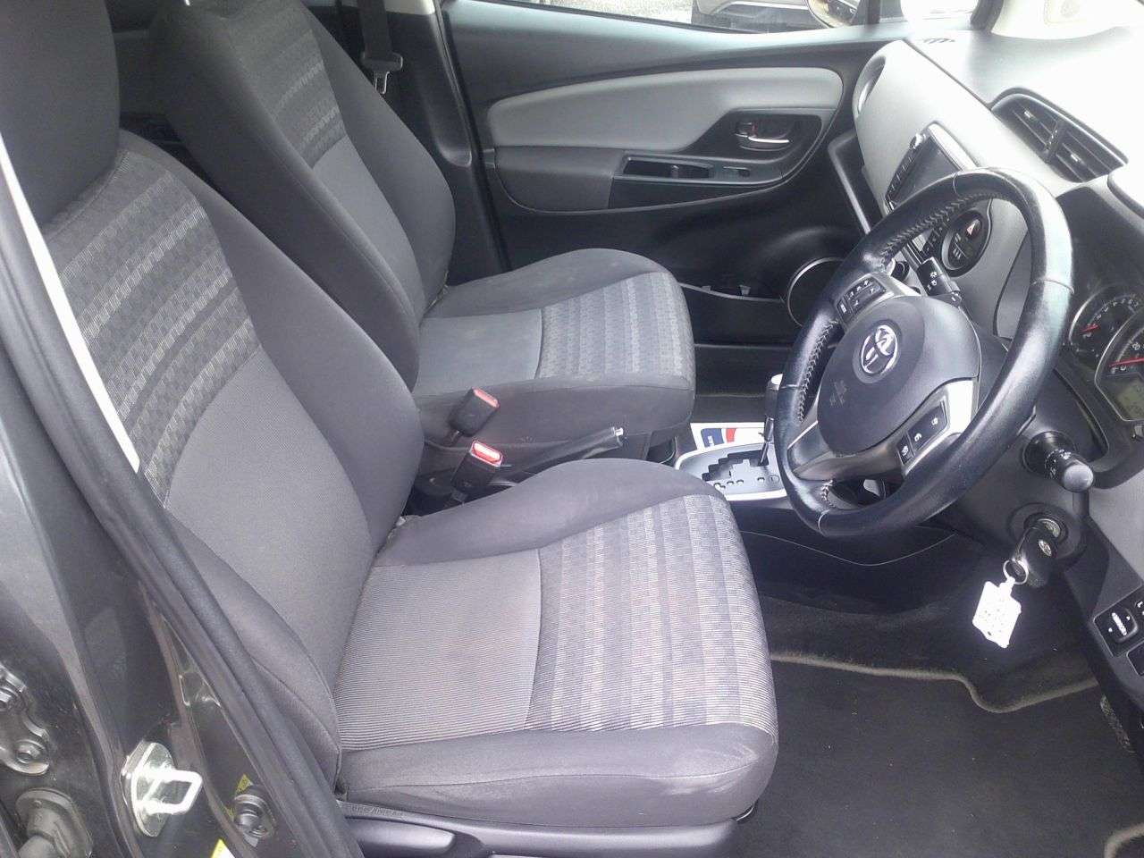 2017 TOYOTA YARIS 2017 TOYOTA YARIS