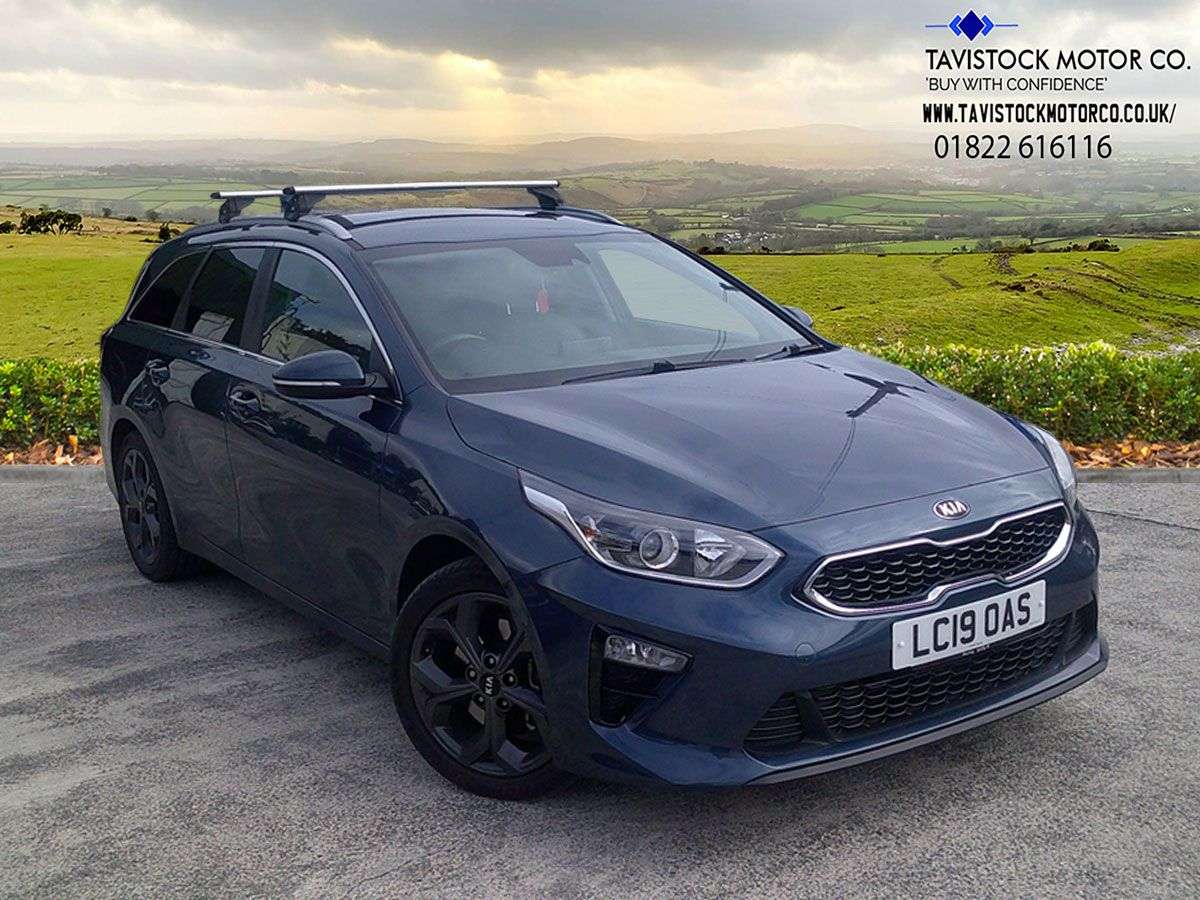 A 2019 KIA CEED 1.4 T-GDi 3 Sportswagon 5dr Petrol DCT Euro 6 (s/s) (138 bhp) 2 KEYS+OVER 5 A 2019 KIA CEED 1.4 T-GDi 3 Sportswagon 5dr Petrol DCT Euro 6 (s/s) (138 bhp) 2 KEYS+OVER 5
