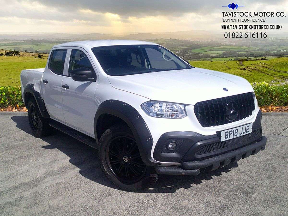 A 2018 MERCEDES-BENZ X CLASS 2.3 CDI Pure Pickup Double Cab 4dr Diesel Manual 4MATIC Euro 6 (163 ps) GRE A 2018 MERCEDES-BENZ X CLASS 2.3 CDI Pure Pickup Double Cab 4dr Diesel Manual 4MATIC Euro 6 (163 ps) GRE