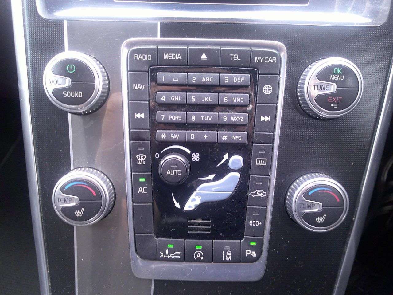2014 VOLVO XC60 2014 VOLVO XC60