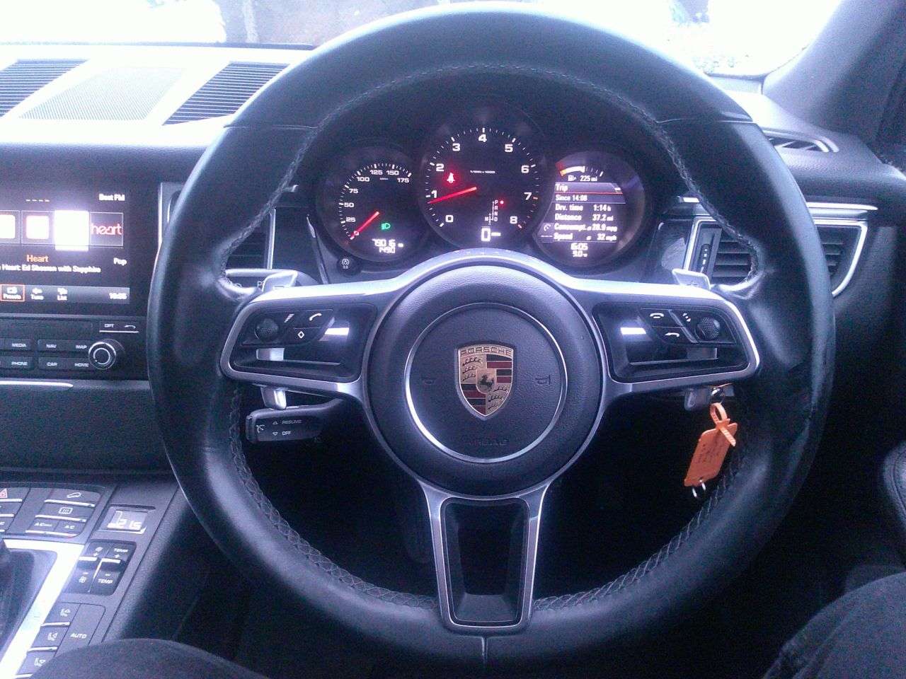 2016 PORSCHE MACAN 2016 PORSCHE MACAN