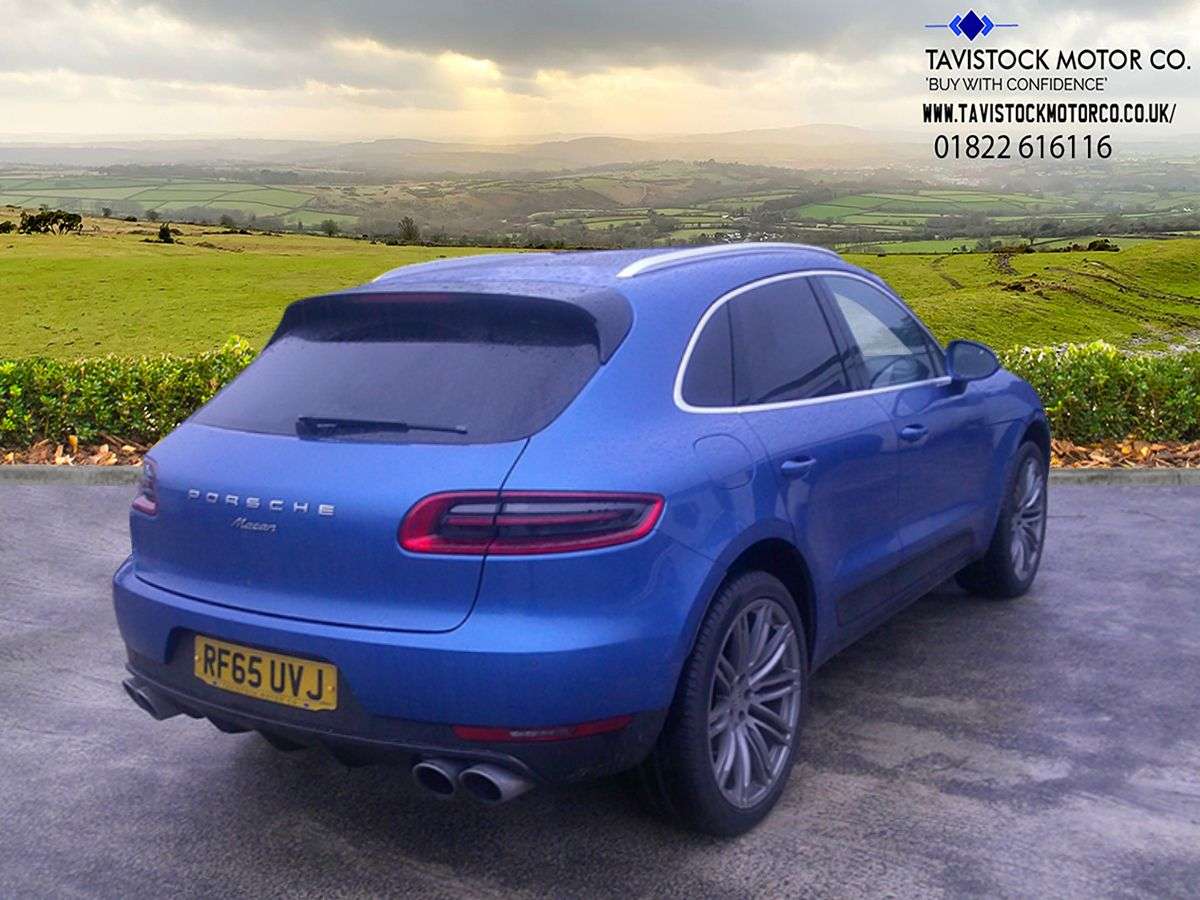 2016 PORSCHE MACAN 2016 PORSCHE MACAN