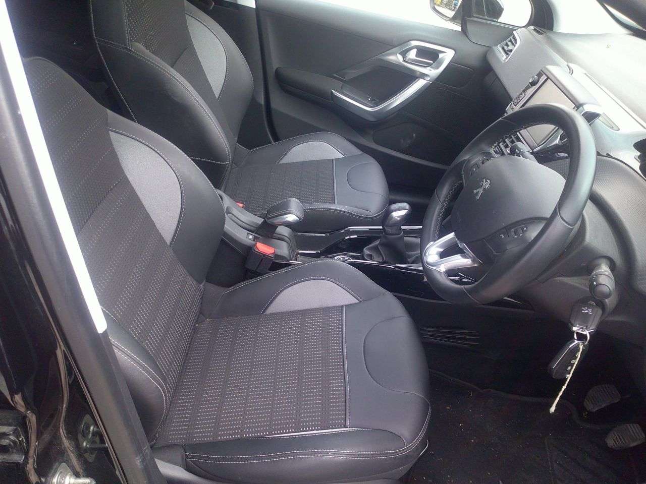2019 PEUGEOT 2008 2019 PEUGEOT 2008