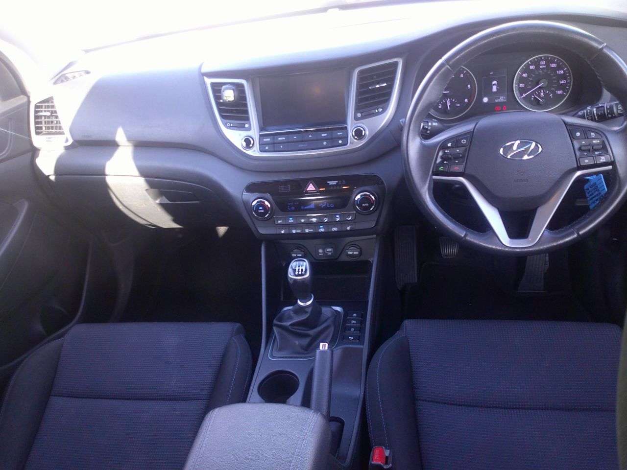 A 2018 HYUNDAI TUCSON 1.7 CRDi Blue Drive SE Nav SUV 5dr Diesel Manual Euro 6 (s/s) (116 ps) GREA A 2018 HYUNDAI TUCSON 1.7 CRDi Blue Drive SE Nav SUV 5dr Diesel Manual Euro 6 (s/s) (116 ps) GREA