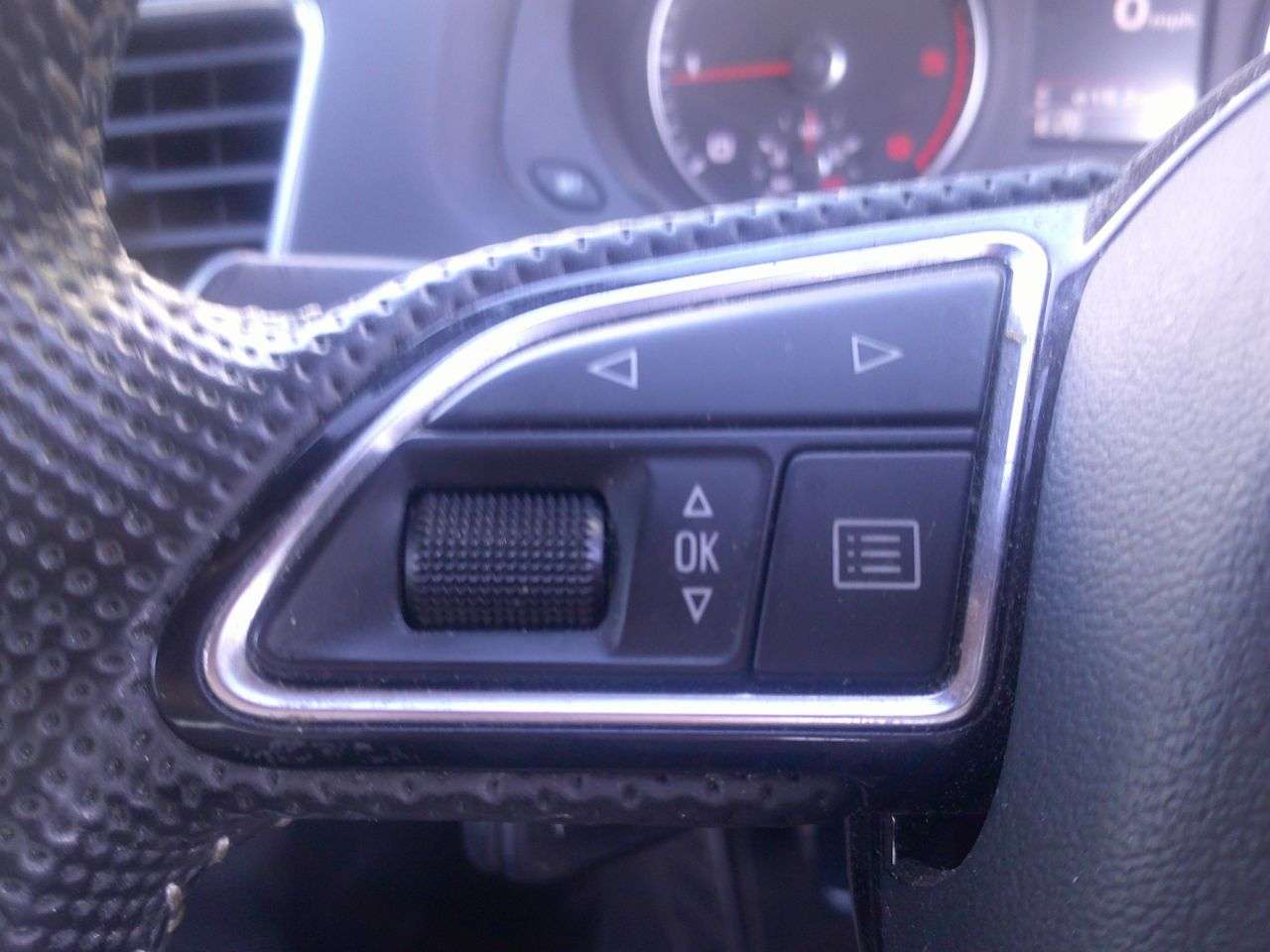 2015 AUDI Q3 2015 AUDI Q3