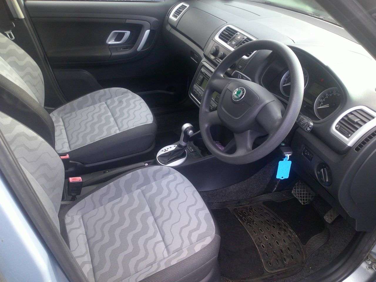 2010 SKODA FABIA 2010 SKODA FABIA