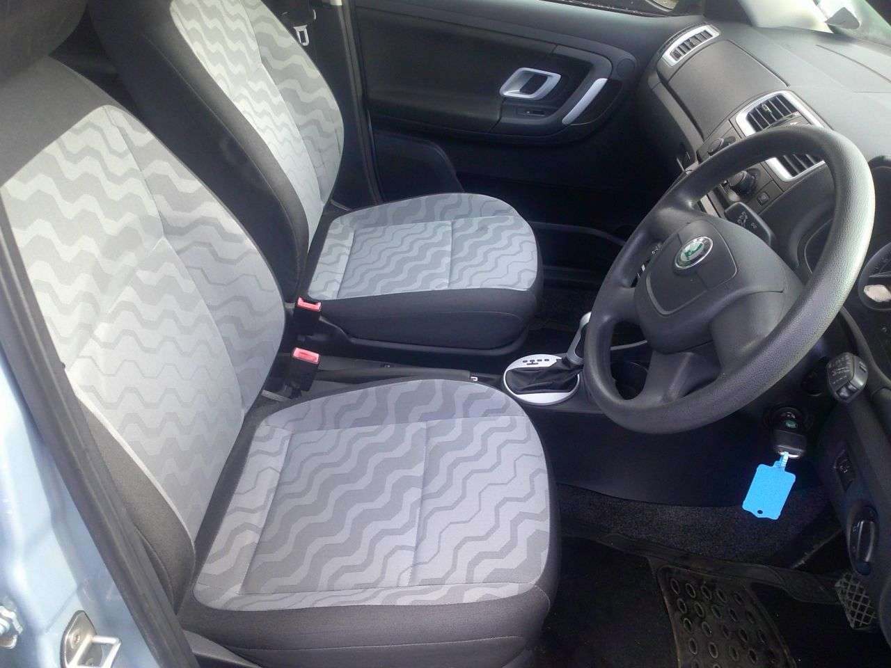 2010 SKODA FABIA 2010 SKODA FABIA