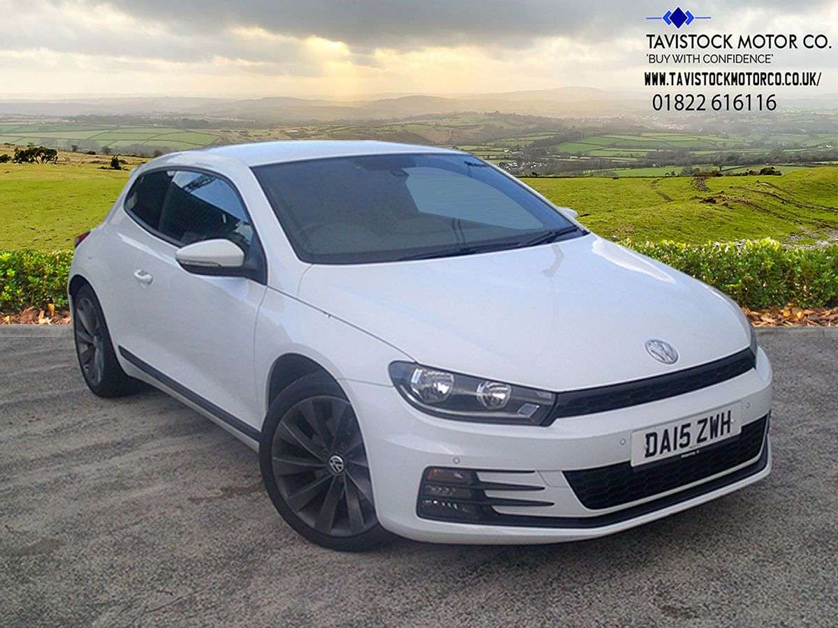 A 2015 VOLKSWAGEN SCIROCCO 2.0 TDI BlueMotion Tech GT Hatchback 3dr Diesel Manual Euro 6 (s/s) (184 ps A 2015 VOLKSWAGEN SCIROCCO 2.0 TDI BlueMotion Tech GT Hatchback 3dr Diesel Manual Euro 6 (s/s) (184 ps