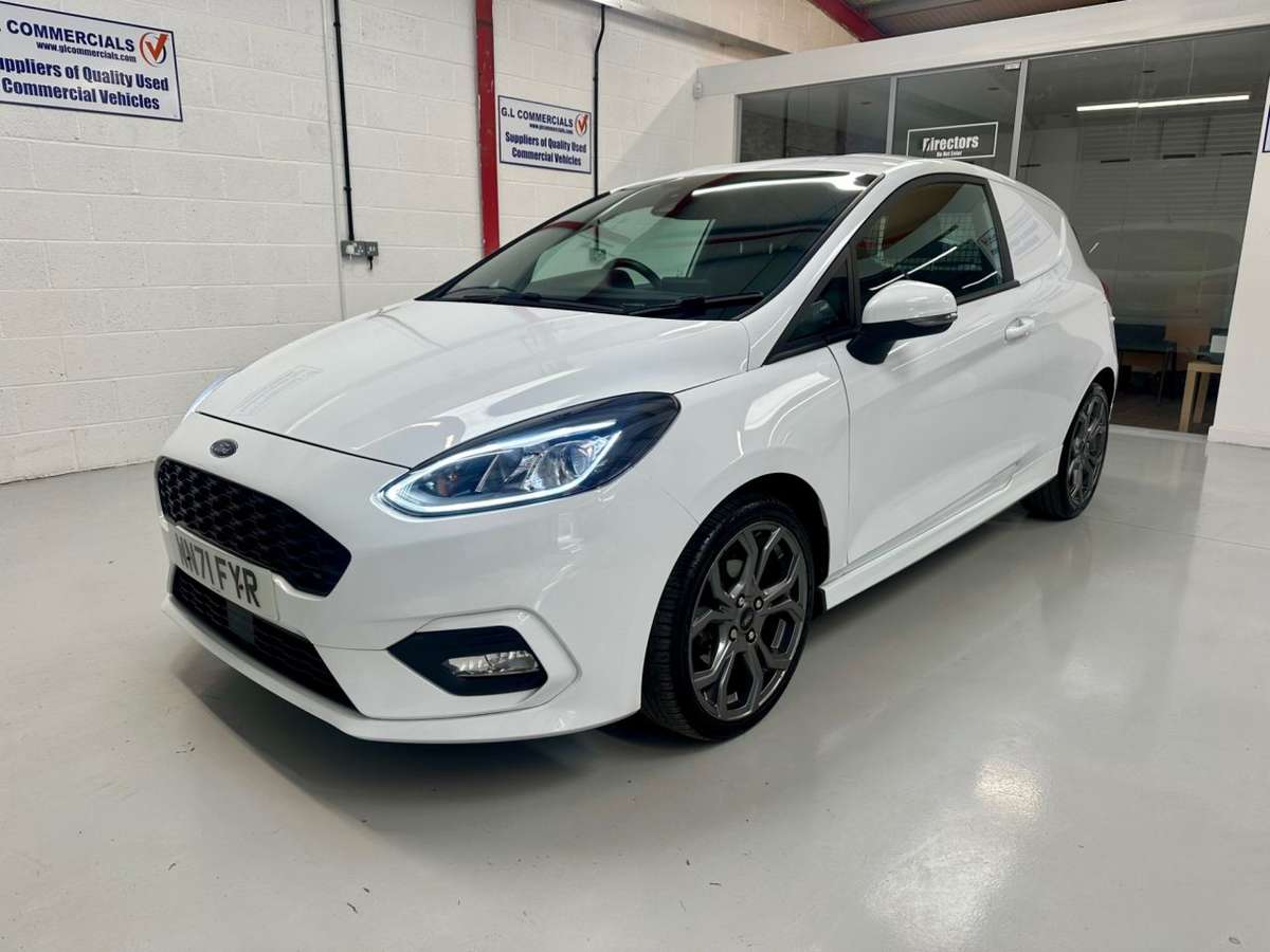 Check out this Ford Fiesta Van 2021 Petrol Manual