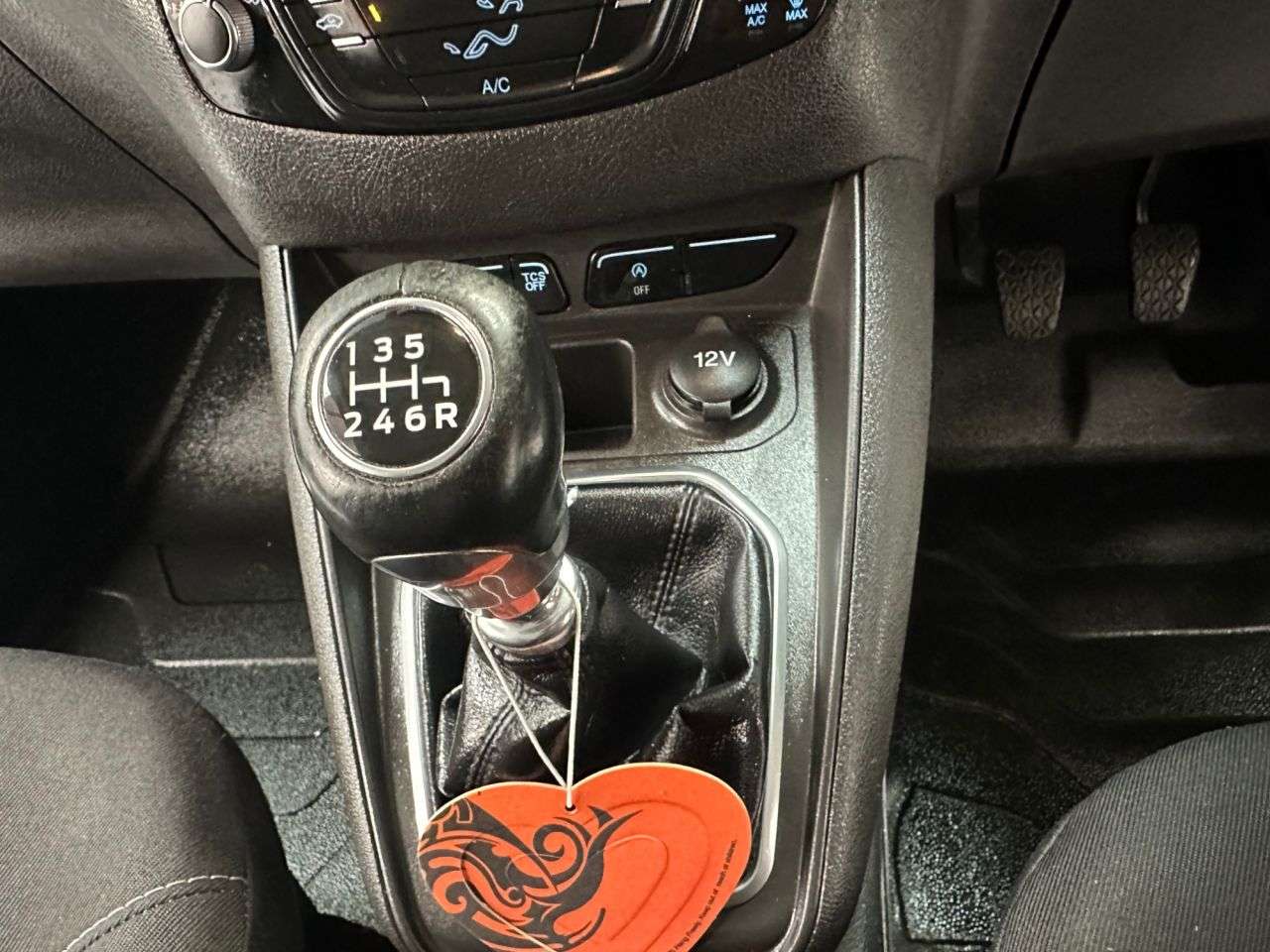 2021 FORD TRANSIT COURIER 2021 FORD TRANSIT COURIER