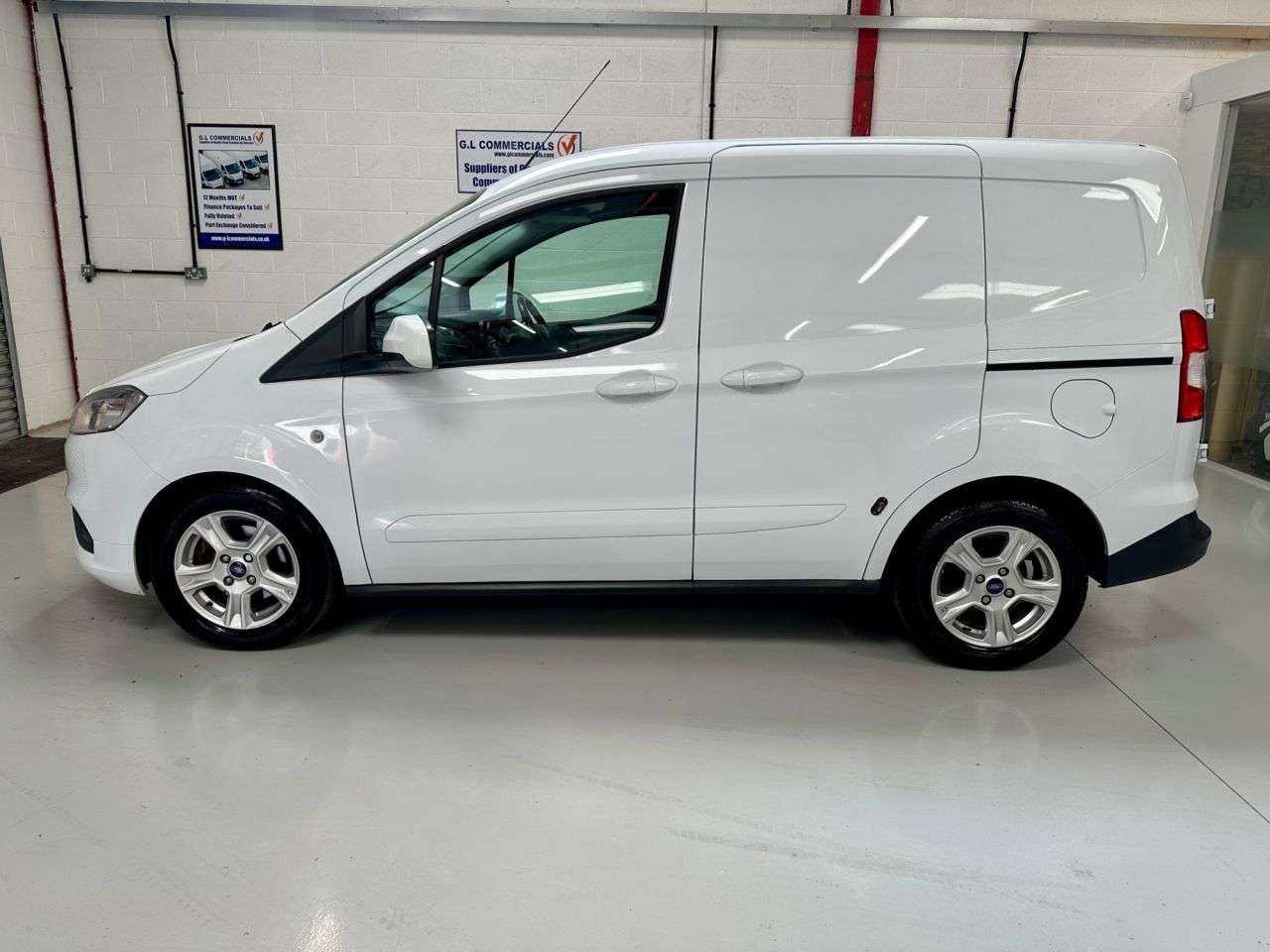 2021 FORD TRANSIT COURIER 2021 FORD TRANSIT COURIER