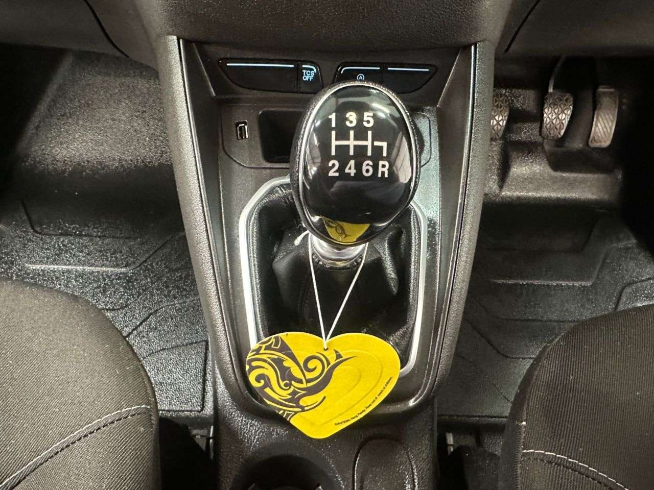 2022 FORD TRANSIT COURIER 2022 FORD TRANSIT COURIER