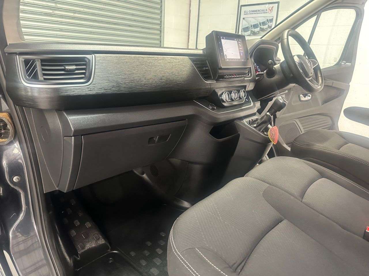 2022 RENAULT TRAFIC 2022 RENAULT TRAFIC