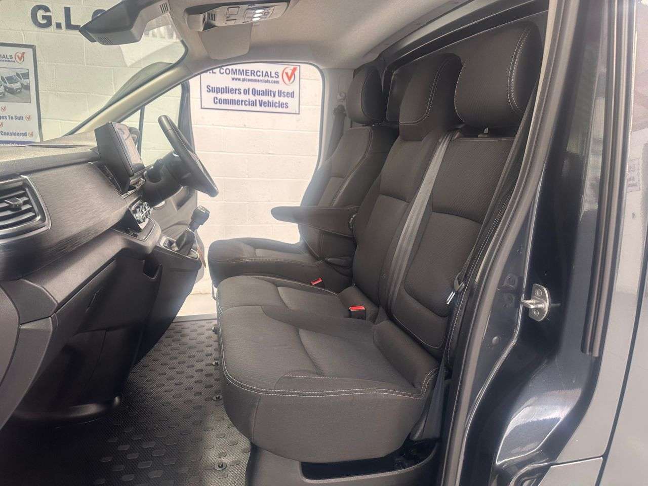 2022 RENAULT TRAFIC 2022 RENAULT TRAFIC