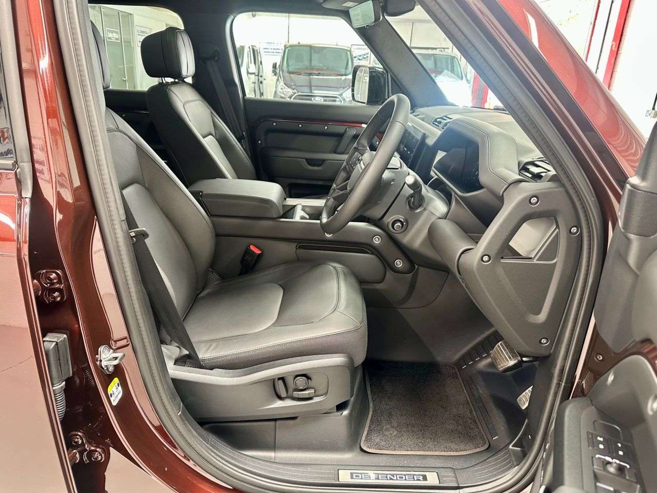 2025 LAND ROVER DEFENDER 2025 LAND ROVER DEFENDER