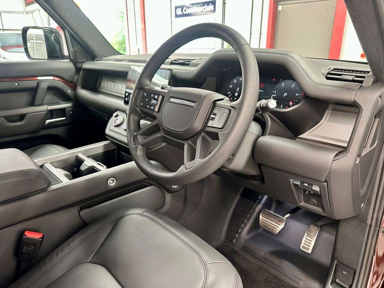 2025 LAND ROVER DEFENDER 2025 LAND ROVER DEFENDER