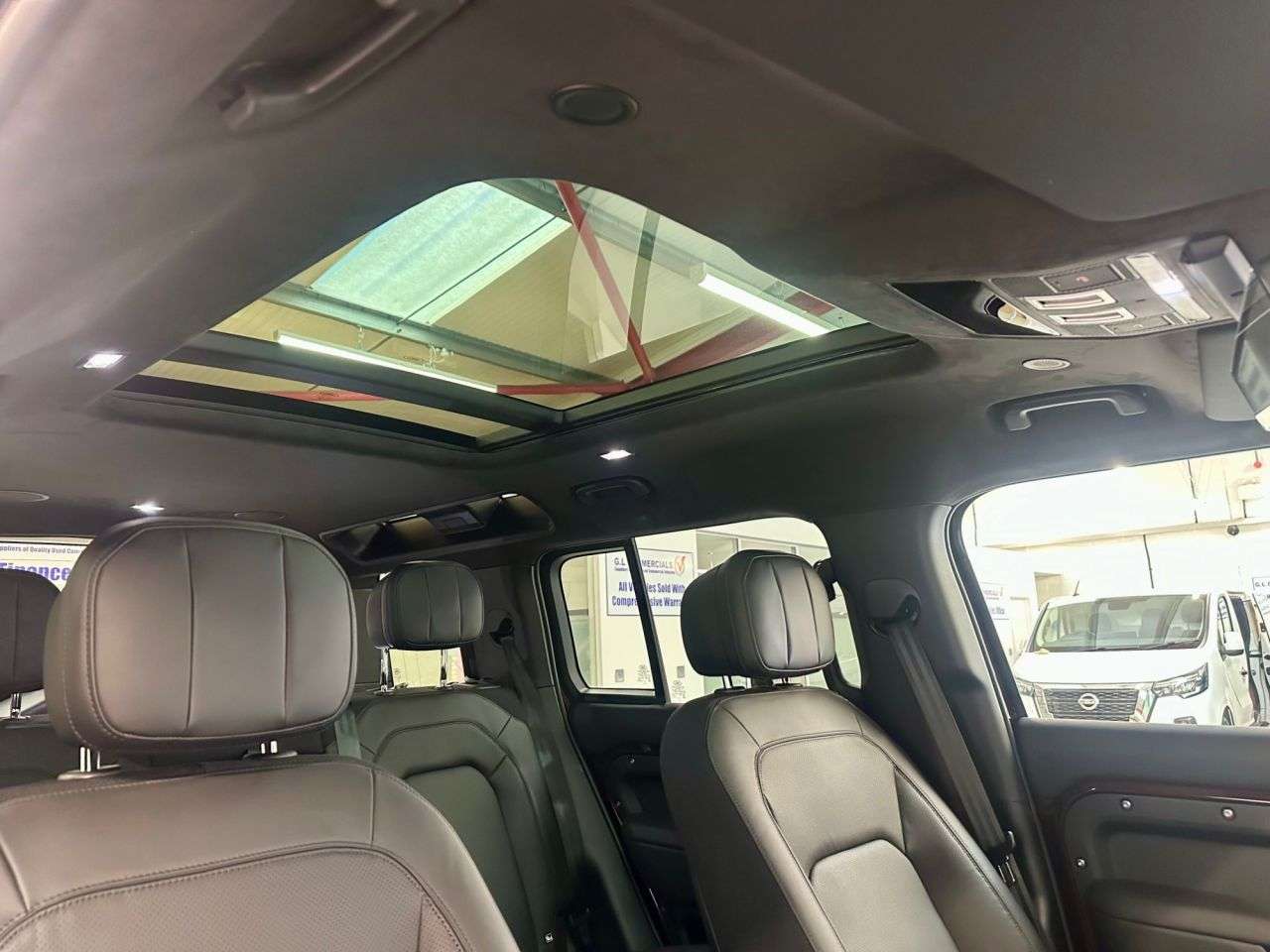 2025 LAND ROVER DEFENDER 2025 LAND ROVER DEFENDER