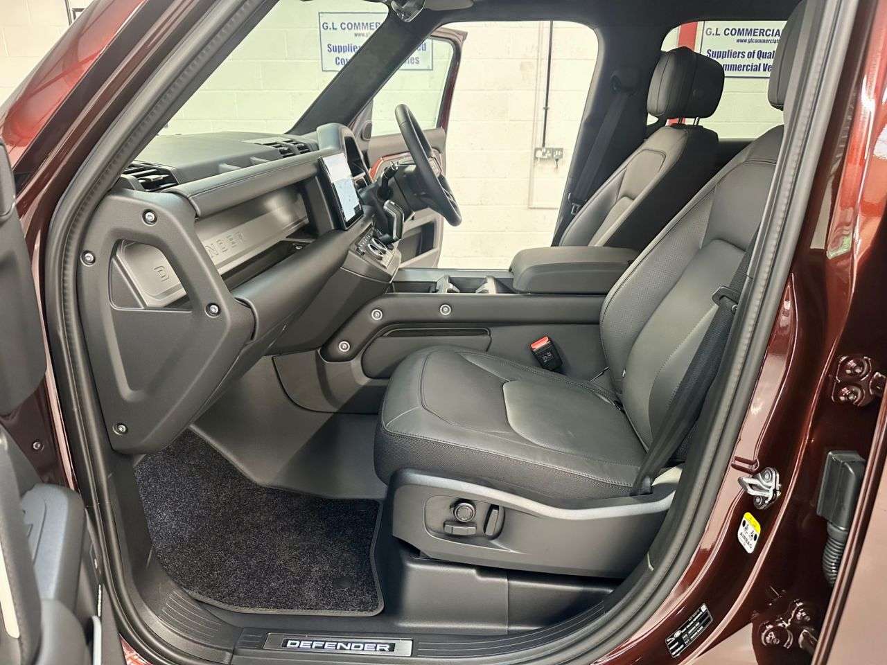 2025 LAND ROVER DEFENDER 2025 LAND ROVER DEFENDER