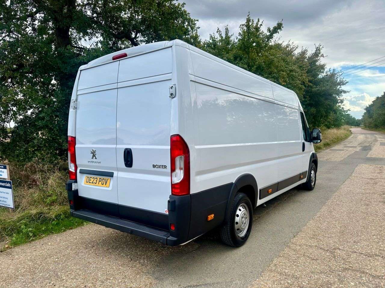 A 2023 PEUGEOT BOXER 2.2 BlueHDi 435 Professional Premium + L4 140 BHP * L4 XLWB 435 * LOW MILES A 2023 PEUGEOT BOXER 2.2 BlueHDi 435 Professional Premium + L4 140 BHP * L4 XLWB 435 * LOW MILES
