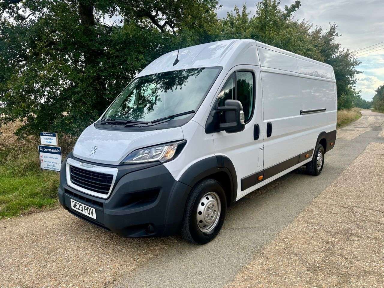 A 2023 PEUGEOT BOXER 2.2 BlueHDi 435 Professional Premium + L4 140 BHP * L4 XLWB 435 * LOW MILES A 2023 PEUGEOT BOXER 2.2 BlueHDi 435 Professional Premium + L4 140 BHP * L4 XLWB 435 * LOW MILES