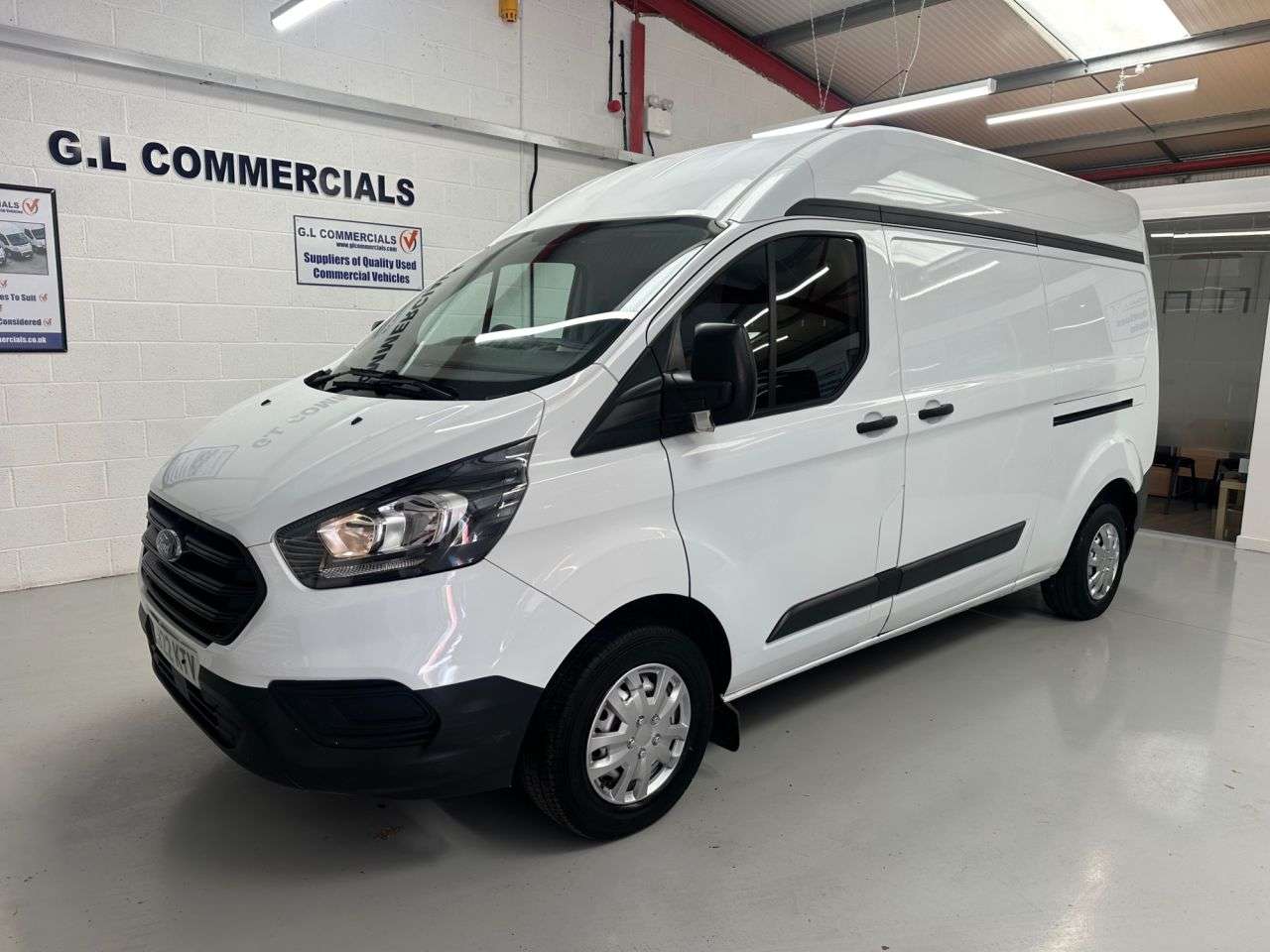 A 2022 FORD TRANSIT CUSTOM 2.0 300 EcoBlue Leader L2 H2 Euro 6 130 BHP * L2H2 LWB HI ROOF * LOW MILES A 2022 FORD TRANSIT CUSTOM 2.0 300 EcoBlue Leader L2 H2 Euro 6 130 BHP * L2H2 LWB HI ROOF * LOW MILES