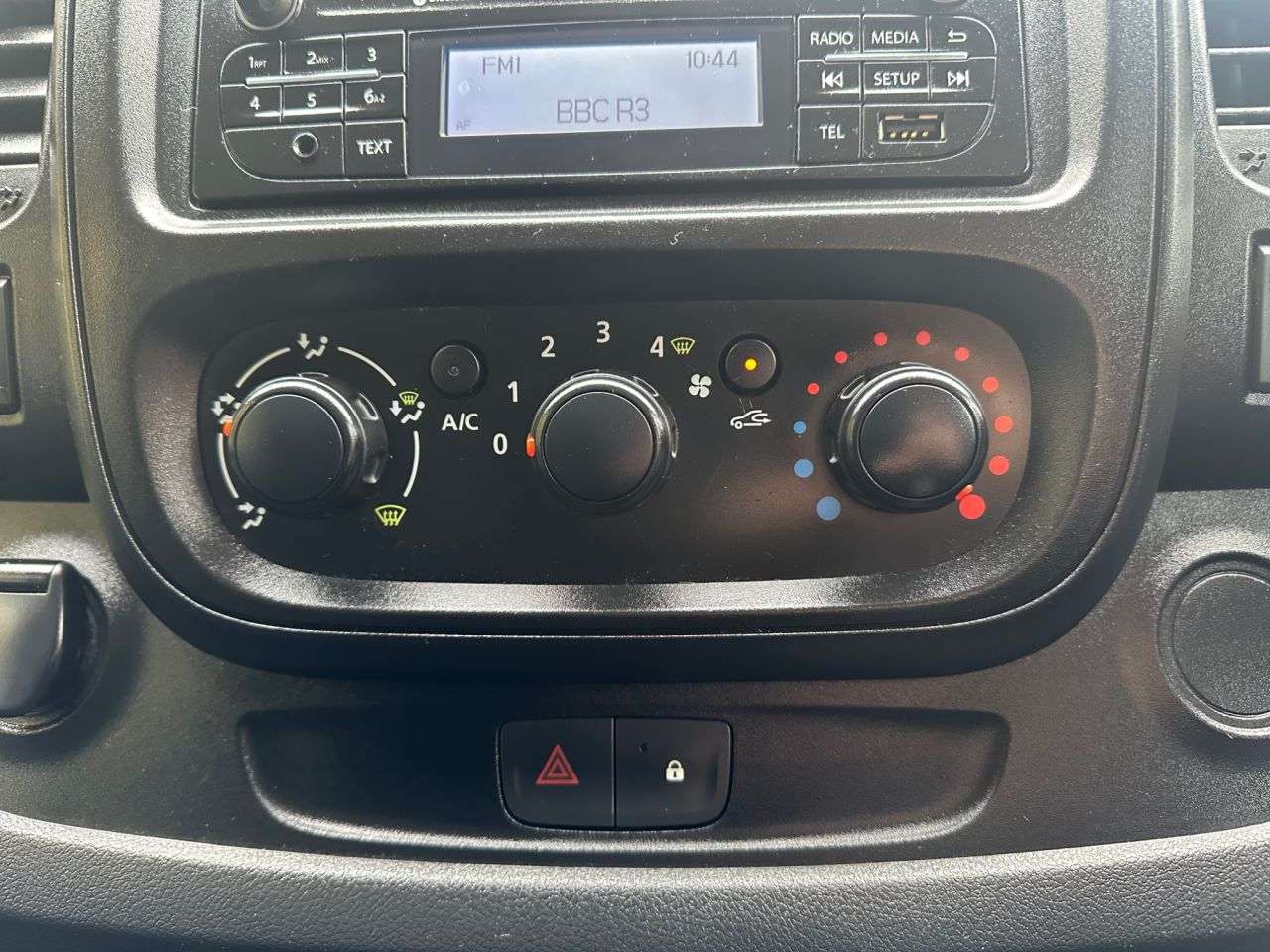 2016 RENAULT TRAFIC 2016 RENAULT TRAFIC