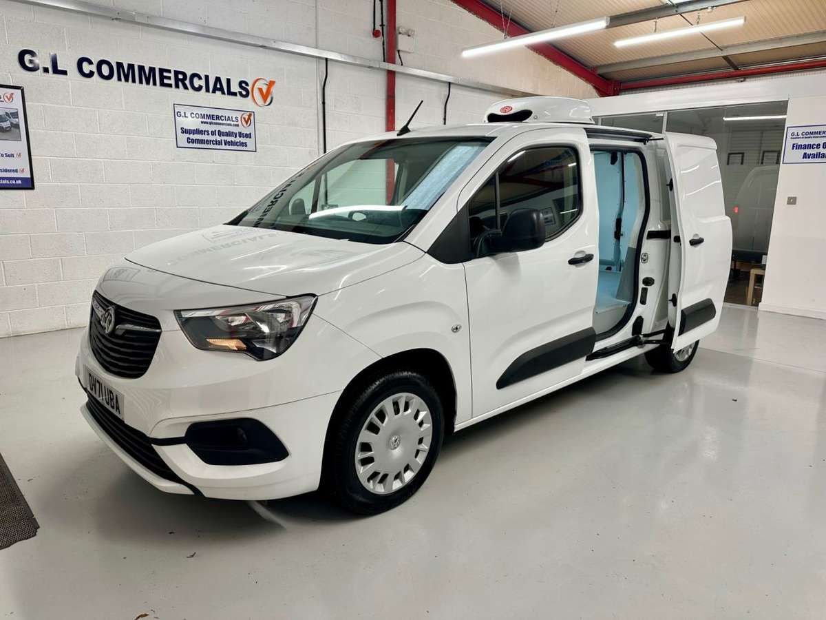 Check out this Vauxhall Combo 2022 Diesel Manual