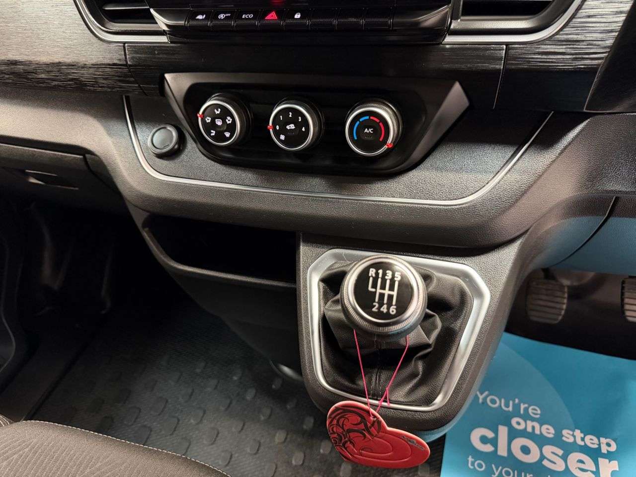 2022 RENAULT TRAFIC 2022 RENAULT TRAFIC