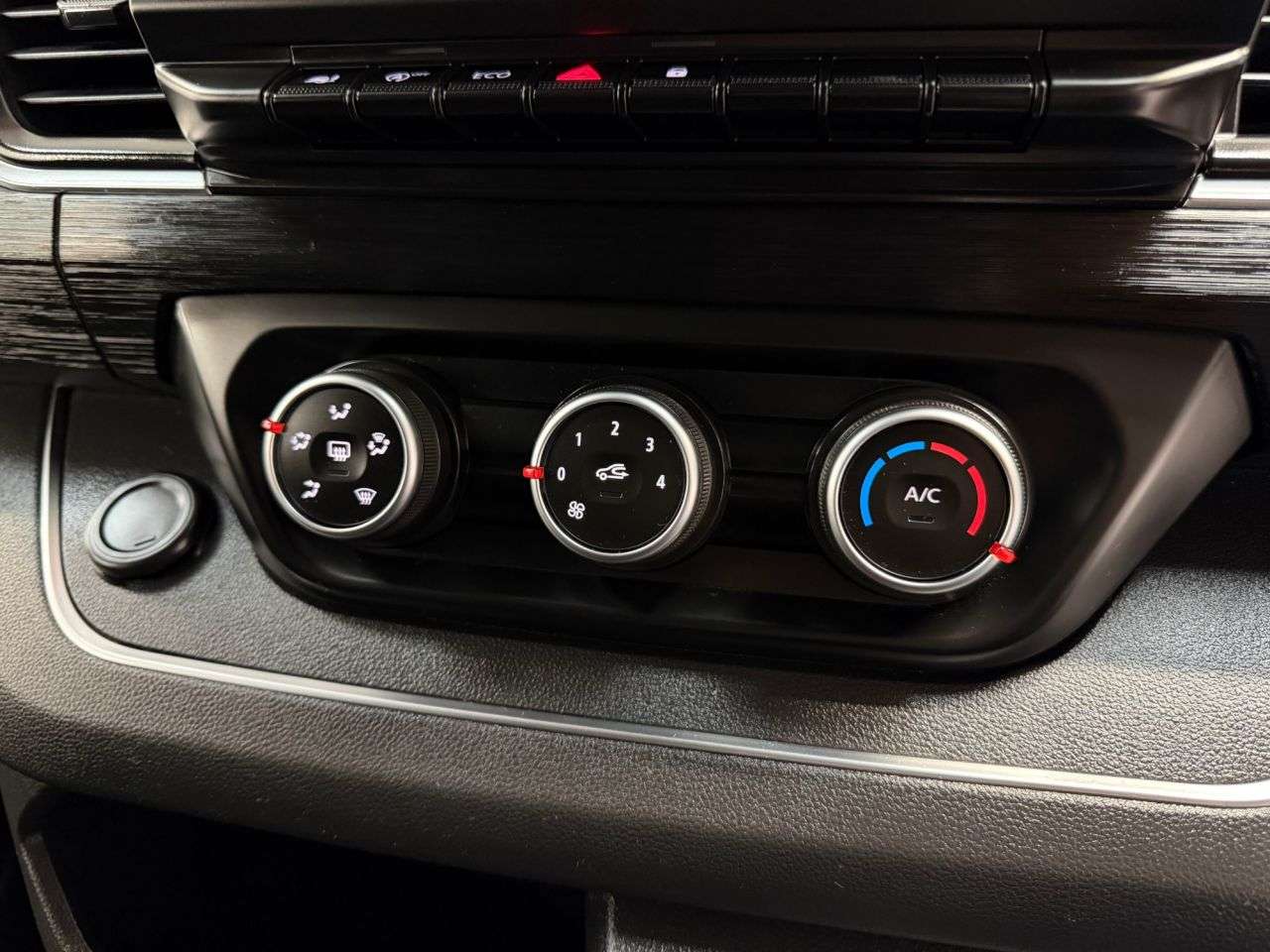 2022 RENAULT TRAFIC 2022 RENAULT TRAFIC