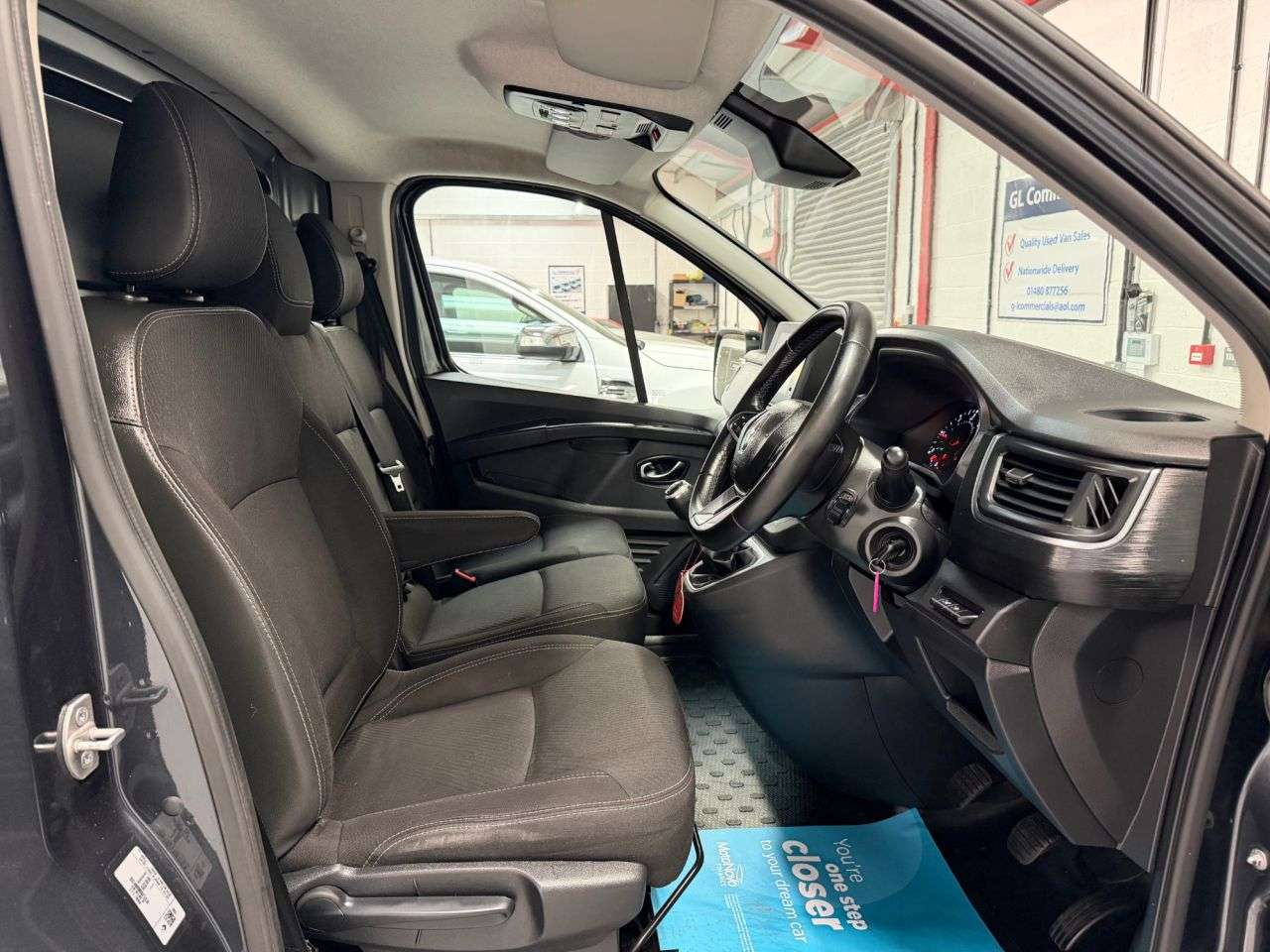 2022 RENAULT TRAFIC 2022 RENAULT TRAFIC