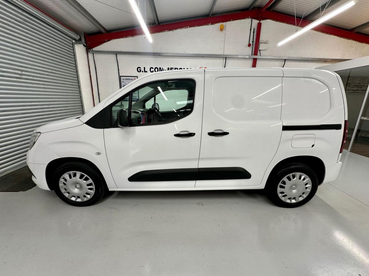 Check out this Vauxhall Combo 2021 Diesel Manual