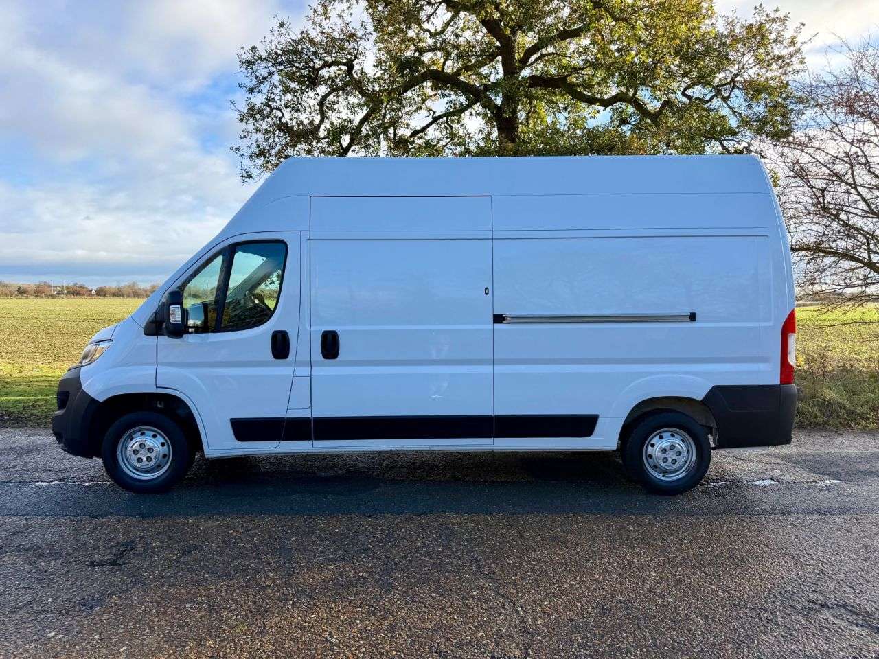 A 2022 VAUXHALL MOVANO 2.2 CDTi 3500 BiTurbo Dynamic FWD L3 H3 Euro 6 140 BHP * 7587 L3H3 * RARE V A 2022 VAUXHALL MOVANO 2.2 CDTi 3500 BiTurbo Dynamic FWD L3 H3 Euro 6 140 BHP * 7587 L3H3 * RARE V