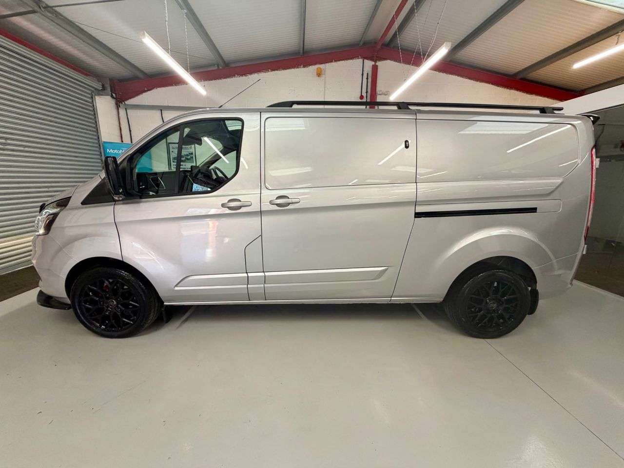 A 2022 FORD TRANSIT CUSTOM 2.0 300 EcoBlue Limited L2 LWB 130 BHP * 23,952 2900£ WORTH OF EXTRAS * LOW A 2022 FORD TRANSIT CUSTOM 2.0 300 EcoBlue Limited L2 LWB 130 BHP * 23,952 2900£ WORTH OF EXTRAS * LOW