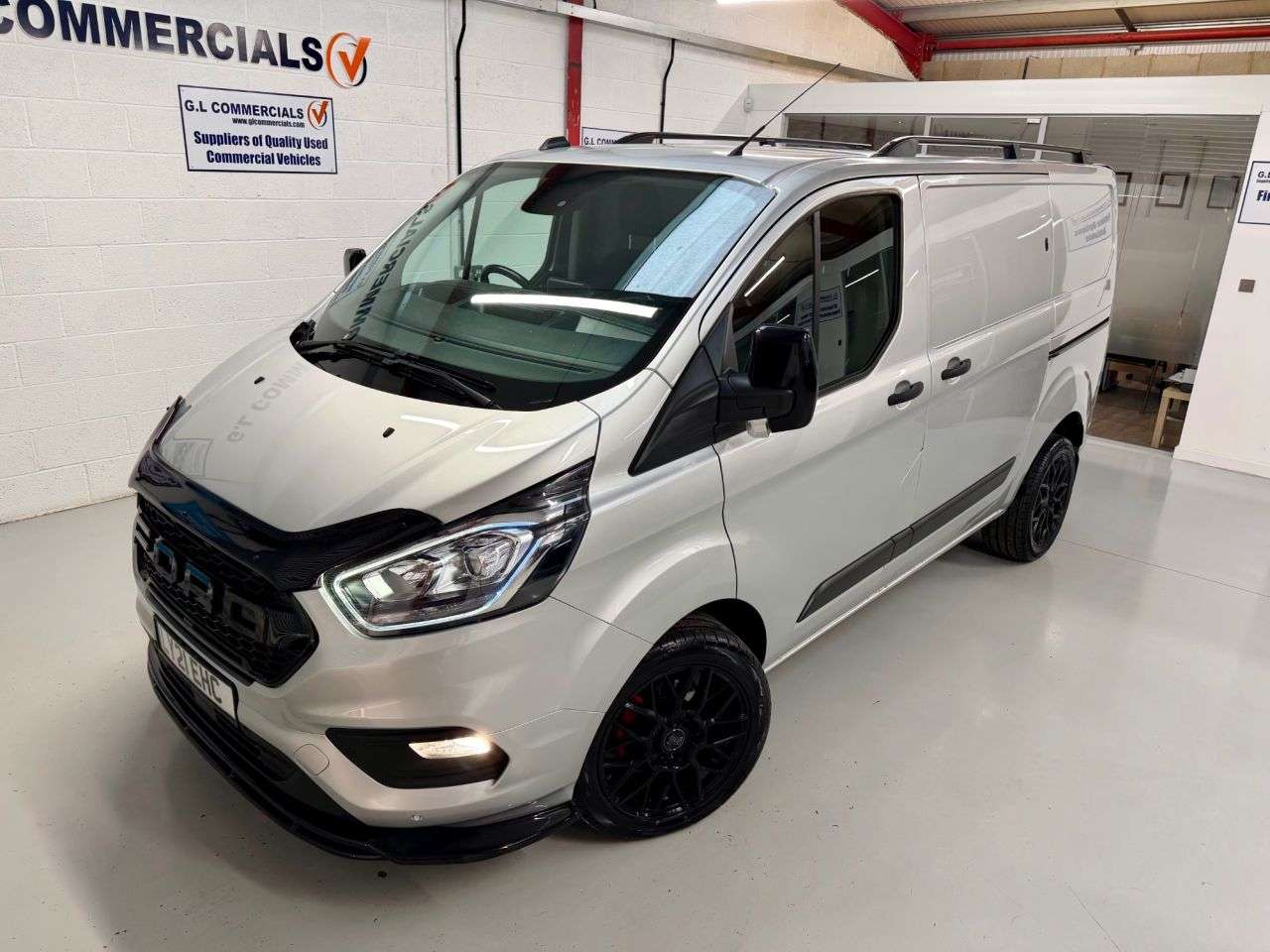 A 2021 FORD TRANSIT CUSTOM 2.0 280 EcoBlue Trend L1 SWB Euro 6 130 BHP * 52,982 AIR CON * APPLE CAR PL A 2021 FORD TRANSIT CUSTOM 2.0 280 EcoBlue Trend L1 SWB Euro 6 130 BHP * 52,982 AIR CON * APPLE CAR PL