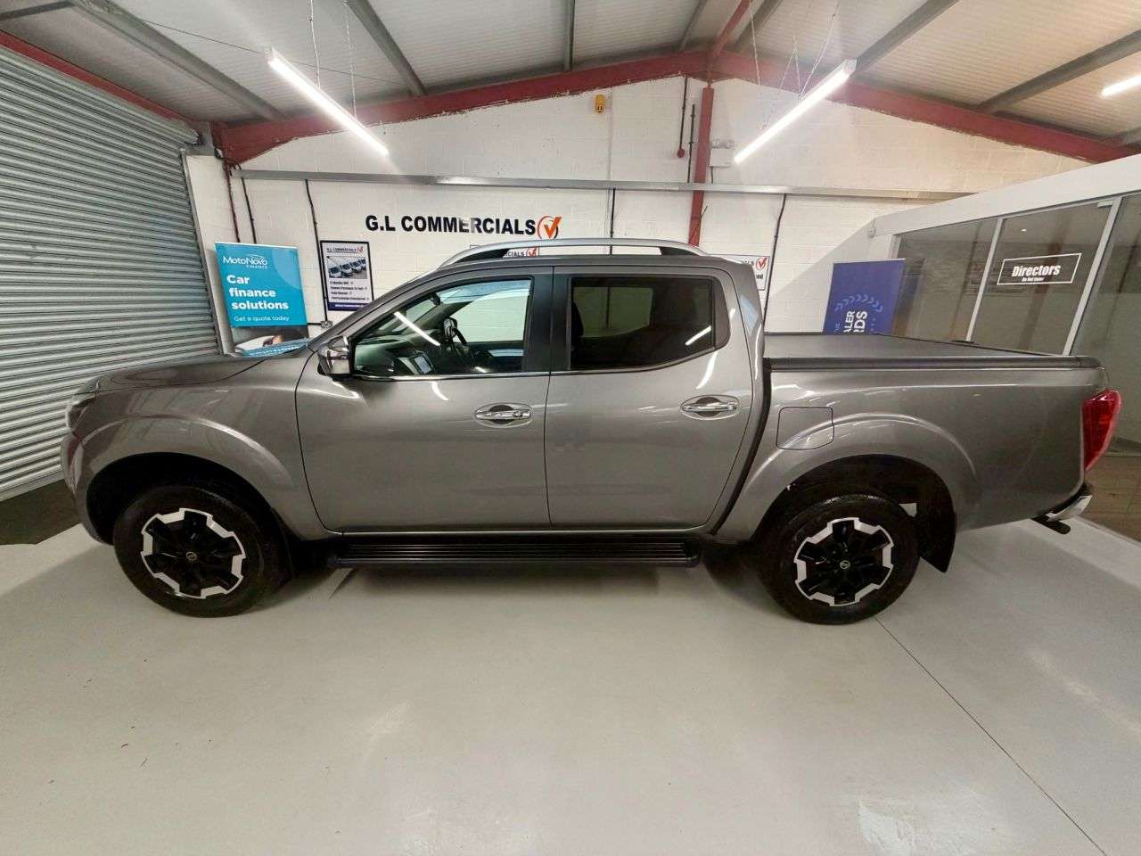 A 2021 NISSAN NAVARA 2.3 dCi Tekna Pickup Double Cab Auto 4WD * 39,186 AUTOMATIC * REAR CAMERA - A 2021 NISSAN NAVARA 2.3 dCi Tekna Pickup Double Cab Auto 4WD * 39,186 AUTOMATIC * REAR CAMERA -