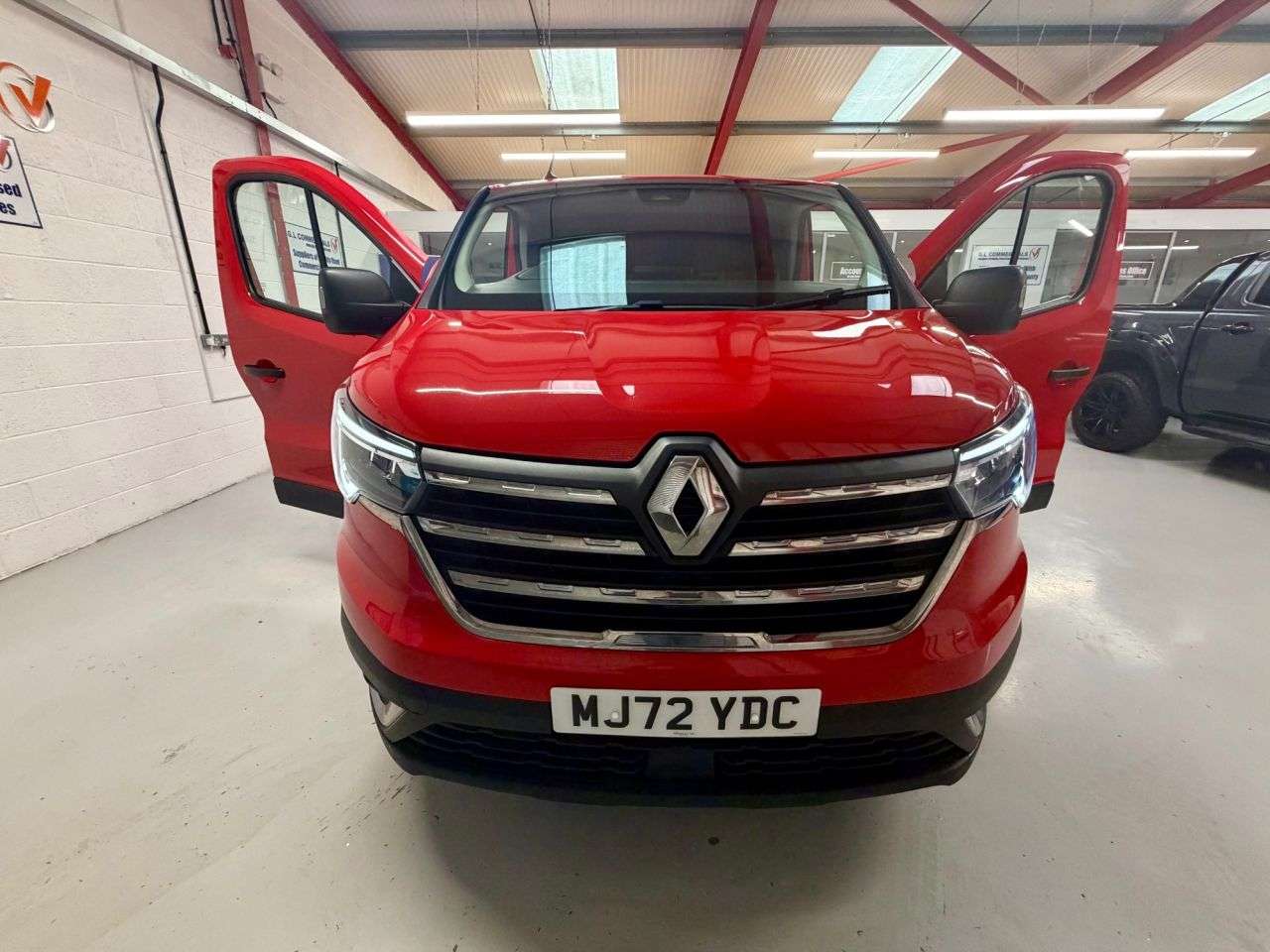 2022 RENAULT TRAFIC 2022 RENAULT TRAFIC