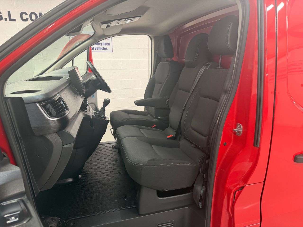 2022 RENAULT TRAFIC 2022 RENAULT TRAFIC