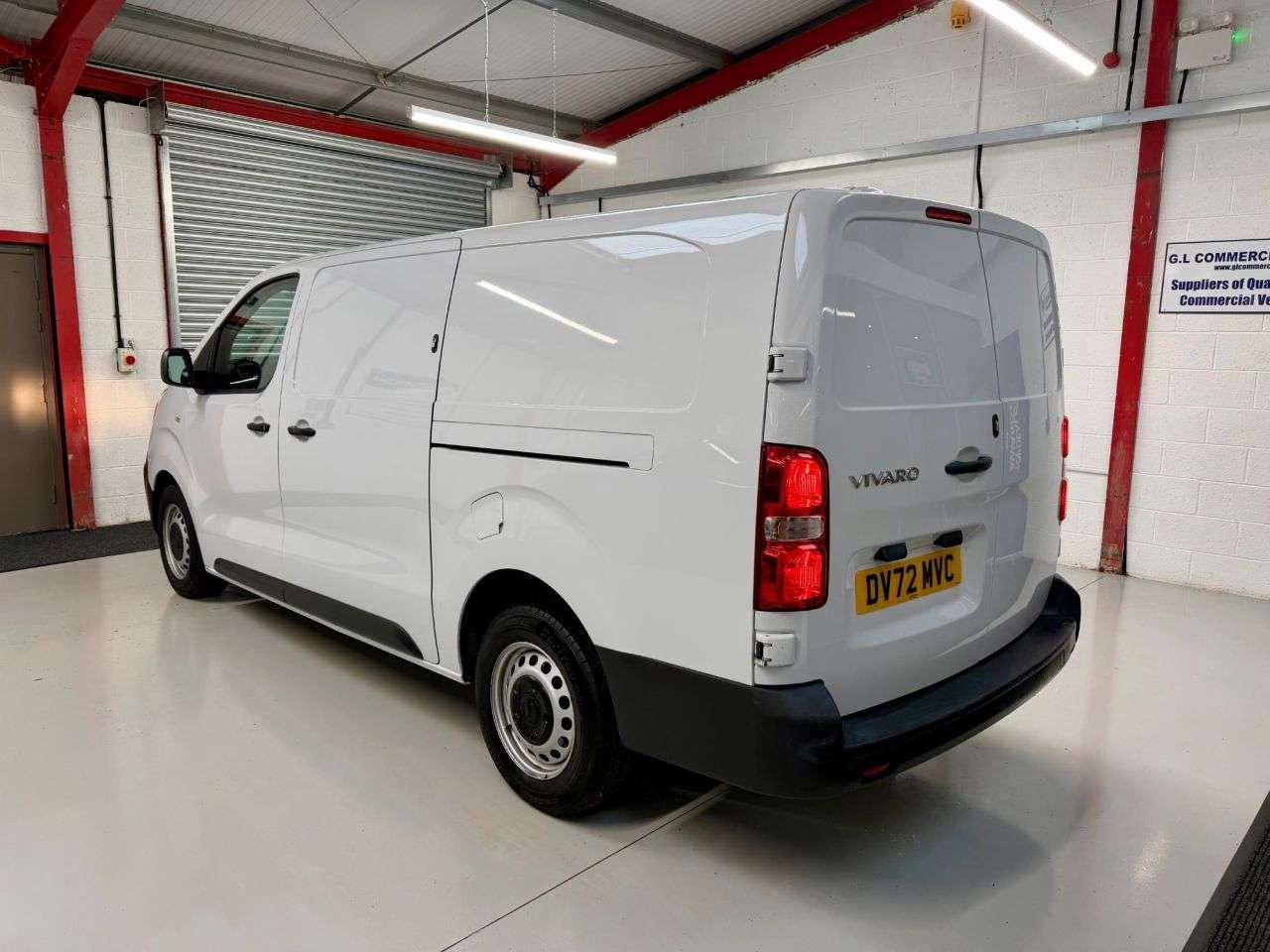 A 2022 VAUXHALL VIVARO 1.5 Turbo D 2900 Dynamic 6dr L2 Lwb Euro 6 * 28,311 - AIR CON * 1 OWNER | E A 2022 VAUXHALL VIVARO 1.5 Turbo D 2900 Dynamic 6dr L2 Lwb Euro 6 * 28,311 - AIR CON * 1 OWNER | E