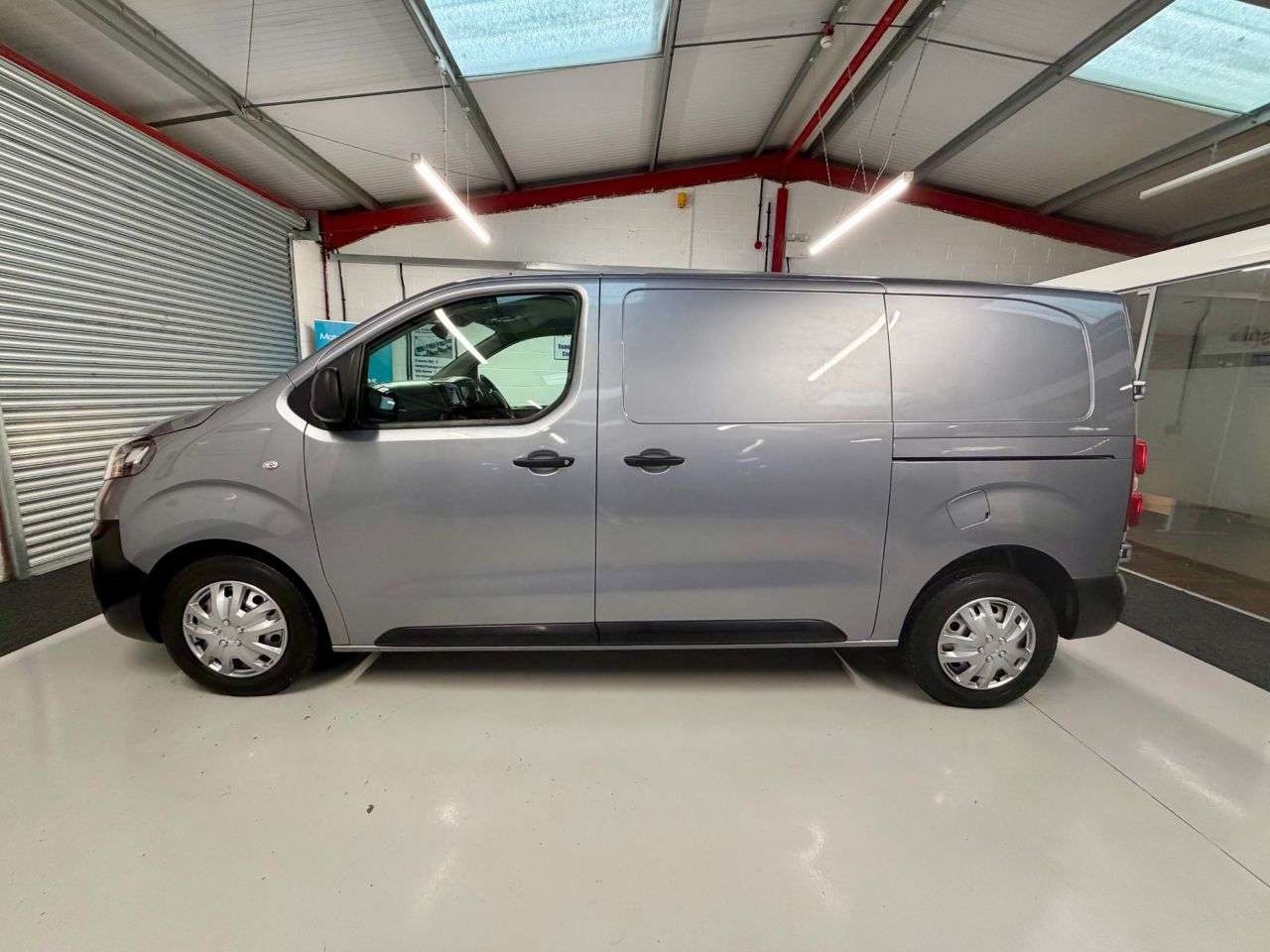 A 2022 VAUXHALL VIVARO 1.5 Turbo D 2900 Dynamic 6dr L1 SWB Euro 6 100 BHP * 19,543 * 1 OWNER | EX A 2022 VAUXHALL VIVARO 1.5 Turbo D 2900 Dynamic 6dr L1 SWB Euro 6 100 BHP * 19,543 * 1 OWNER | EX