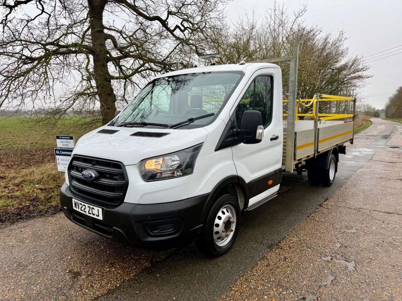 A 2022 FORD TRANSIT Dropside L4 2.0 350 EcoBlue HD Leader RWD L4 Euro 6 130BHP * TWIN REAR WHEE A 2022 FORD TRANSIT Dropside L4 2.0 350 EcoBlue HD Leader RWD L4 Euro 6 130BHP * TWIN REAR WHEE
