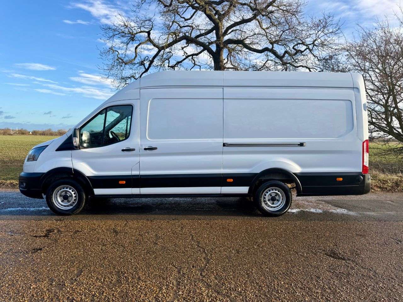 A 2023 FORD TRANSIT Jumbo L4 Xlwb 2.0 350 EcoBlue Leader RWD L4 H3 Euro 6 * JUMBO L4 XLWB * 1 O A 2023 FORD TRANSIT Jumbo L4 Xlwb 2.0 350 EcoBlue Leader RWD L4 H3 Euro 6 * JUMBO L4 XLWB * 1 O