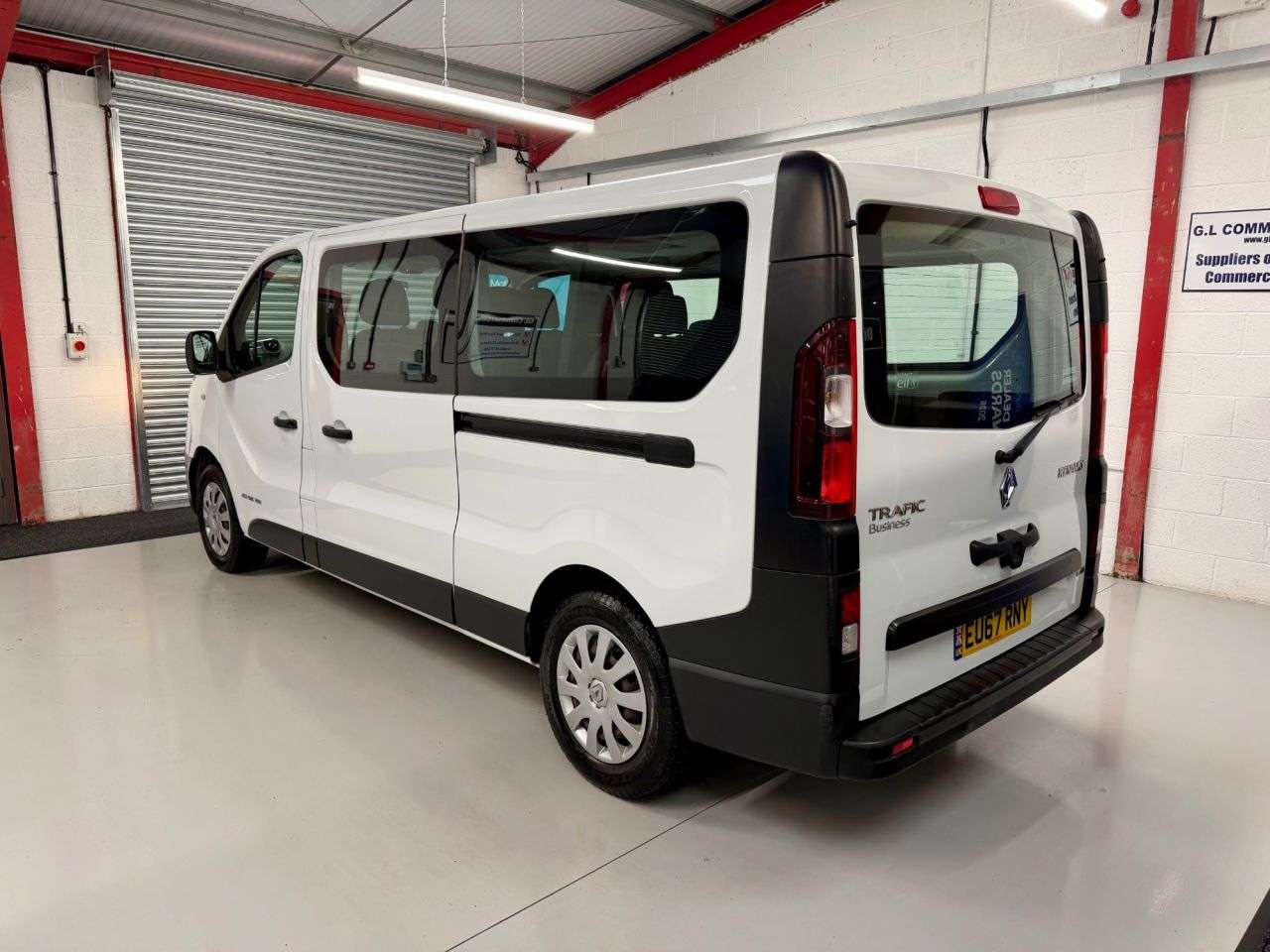 A 2017 RENAULT TRAFIC Minibus 1.6 dCi ENERGY 29 Business Minibus 5dr LWB Euro 6 9 Seat * 15,832 A A 2017 RENAULT TRAFIC Minibus 1.6 dCi ENERGY 29 Business Minibus 5dr LWB Euro 6 9 Seat * 15,832 A