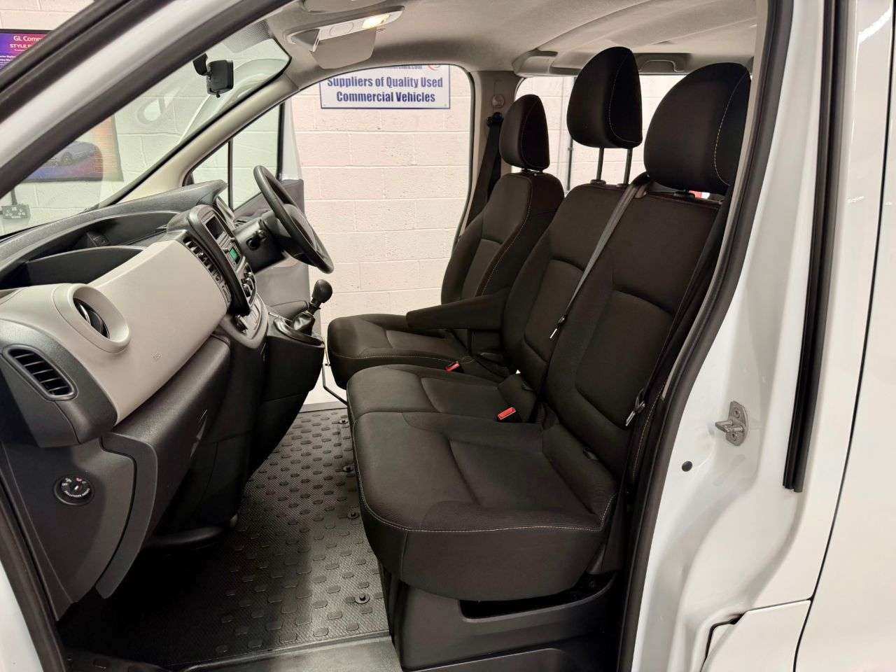 2017 RENAULT TRAFIC 2017 RENAULT TRAFIC